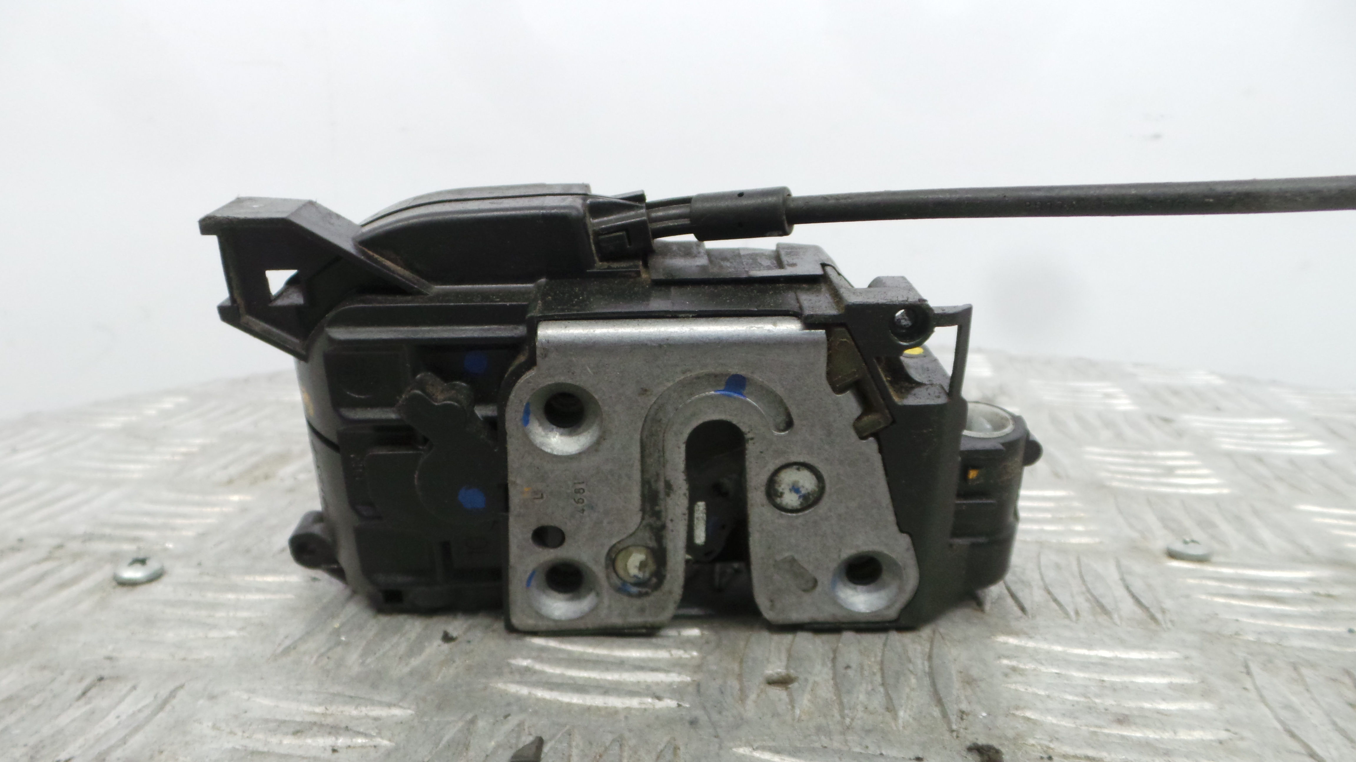 Fecho da Porta Frente Esq 8200300123 - RENAULT CLIO III (BR0/1, CR0/1)-37058915