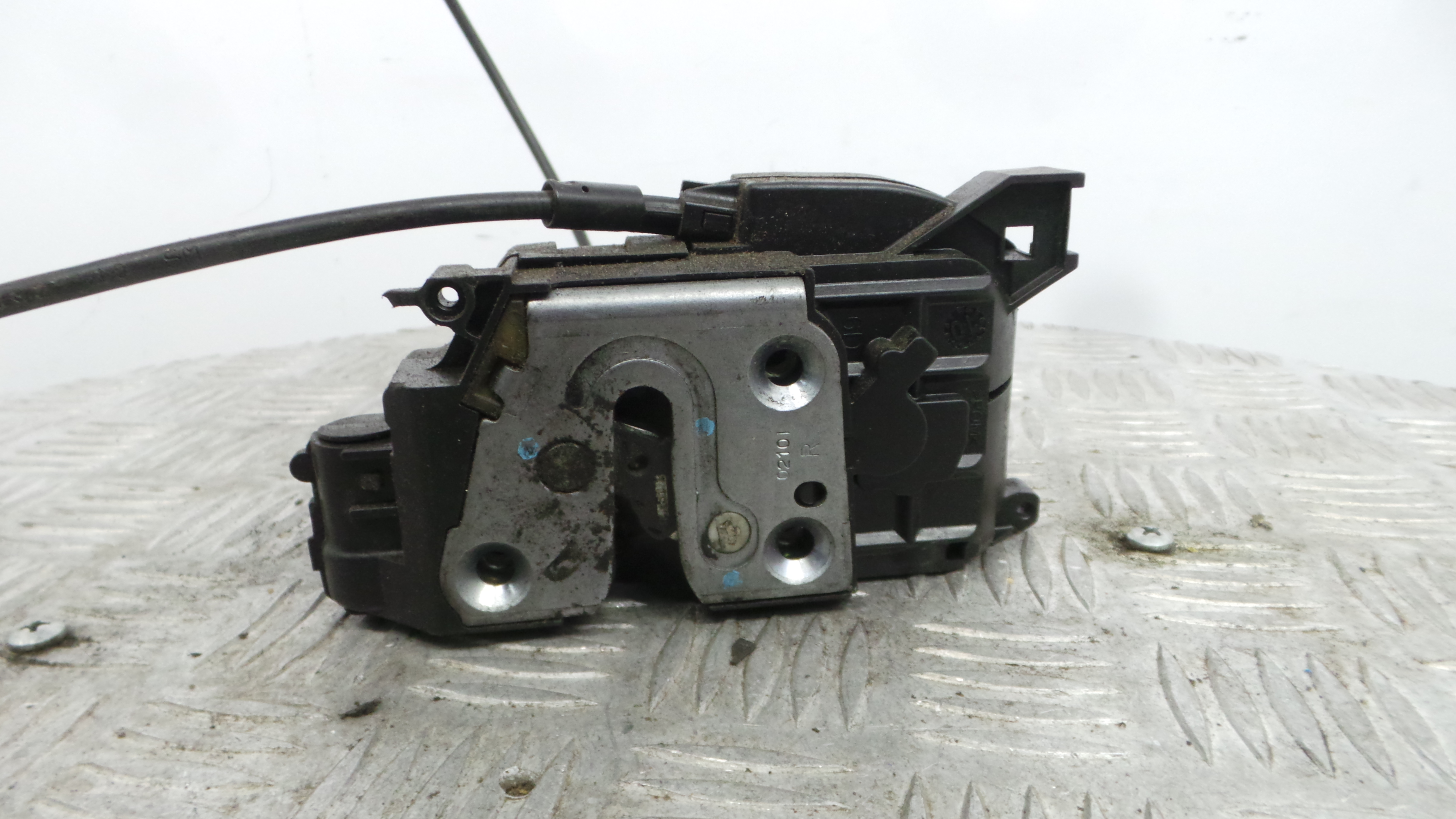 Fecho da Porta Dto 8200350755 - RENAULT CLIO III (BR0/1, CR0/1)-37059412