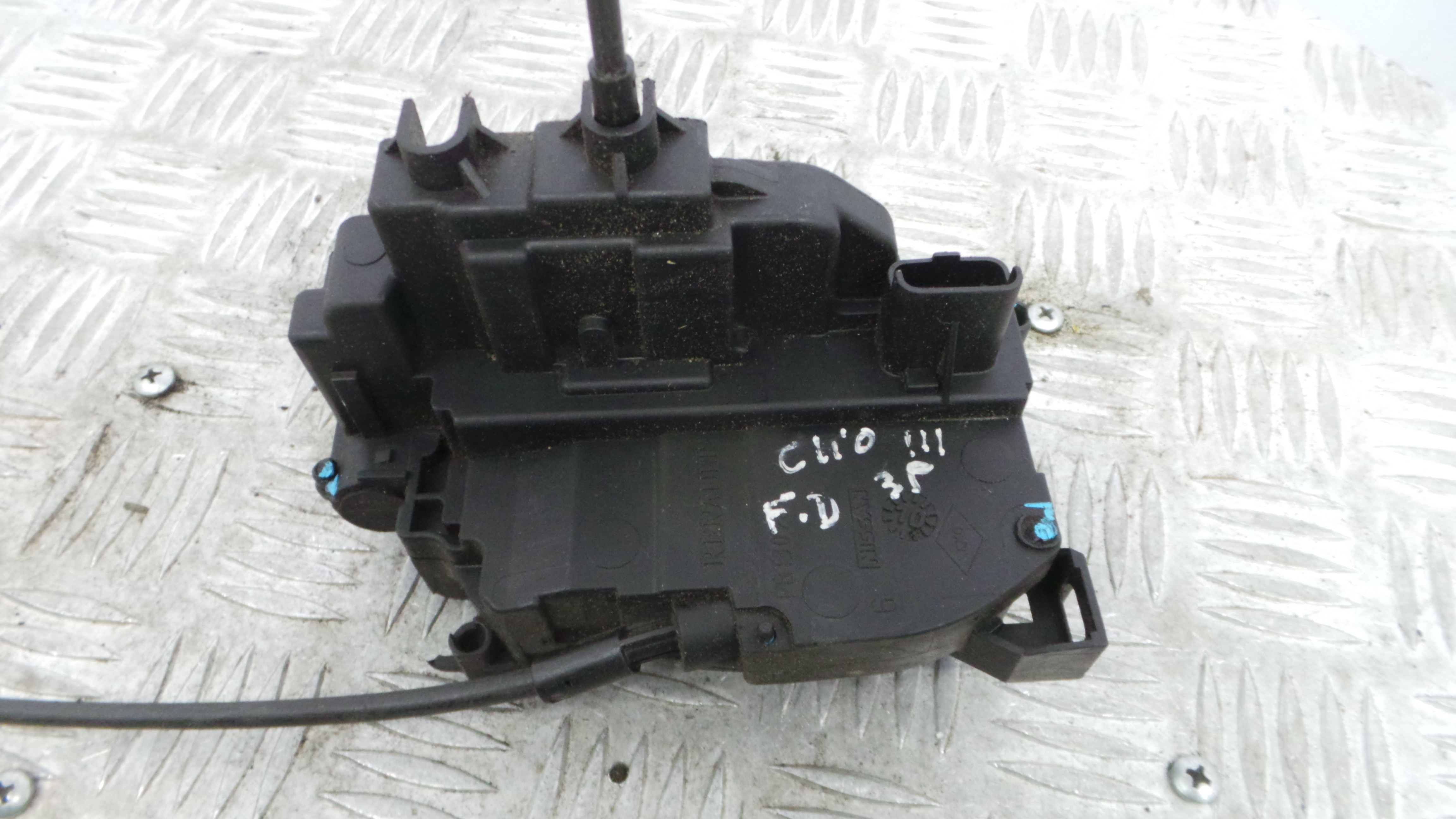 Fecho da Porta Dto 8200350755 - RENAULT CLIO III (BR0/1, CR0/1)-37059412