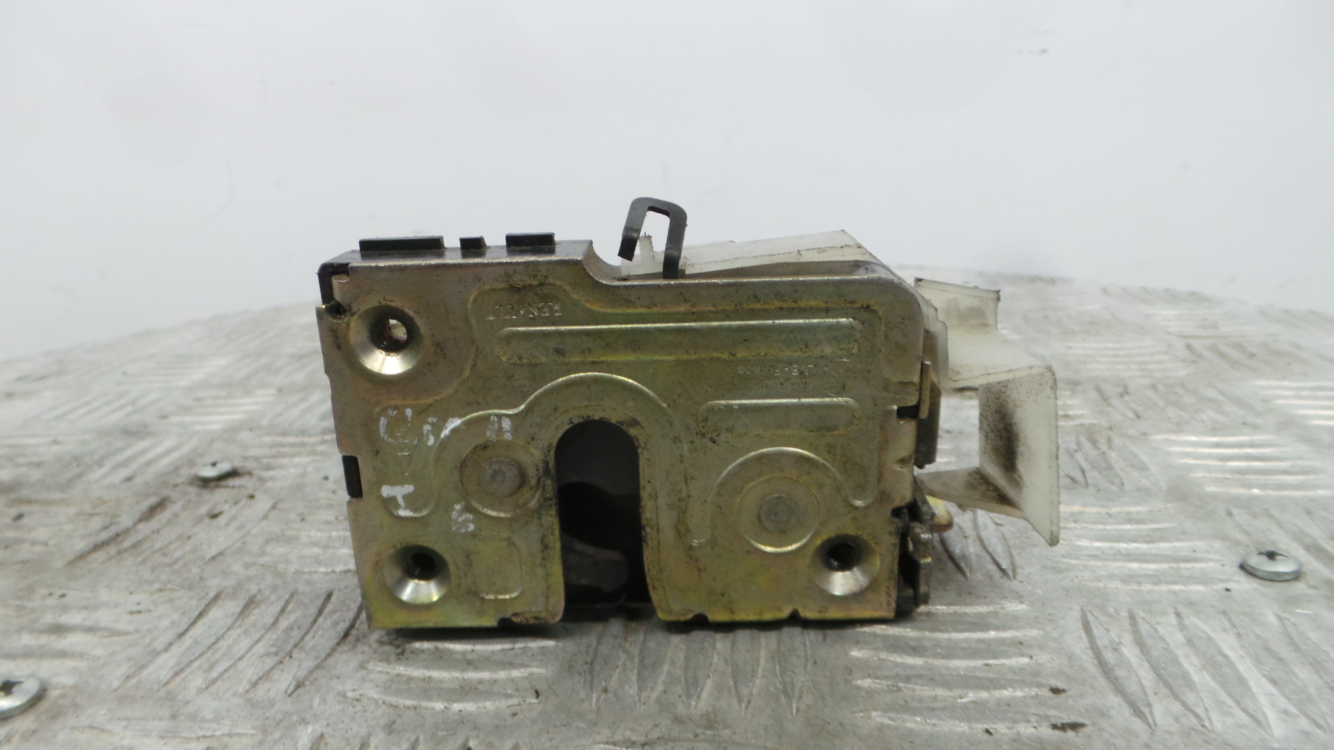 Fecho da Porta Trás Esq  - RENAULT CLIO II (BB_, CB_), CLIO Mk II (BB_, CB_)-37059448