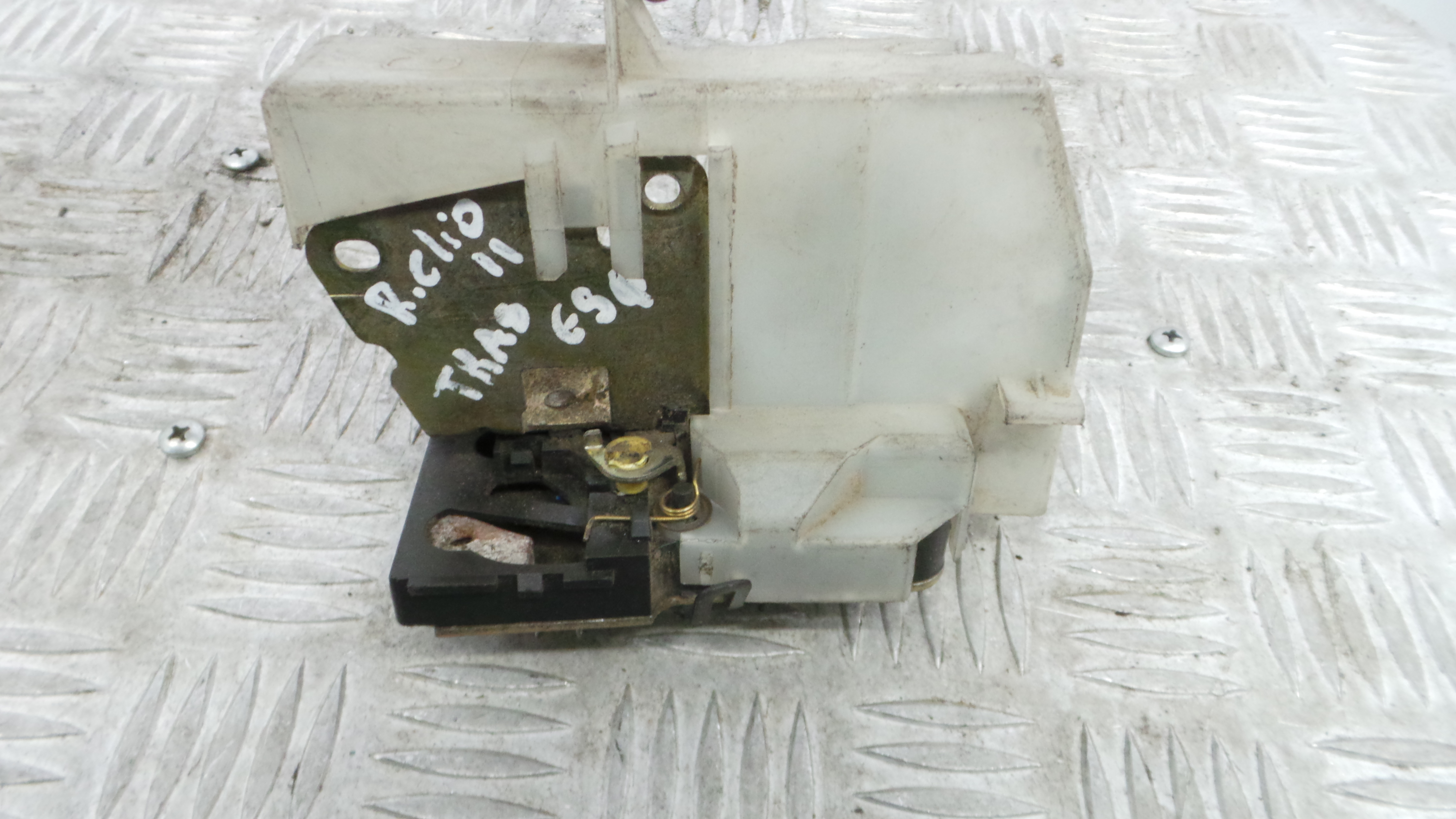 Fecho da Porta Trás Esq  - RENAULT CLIO II (BB_, CB_), CLIO Mk II (BB_, CB_)-37059448