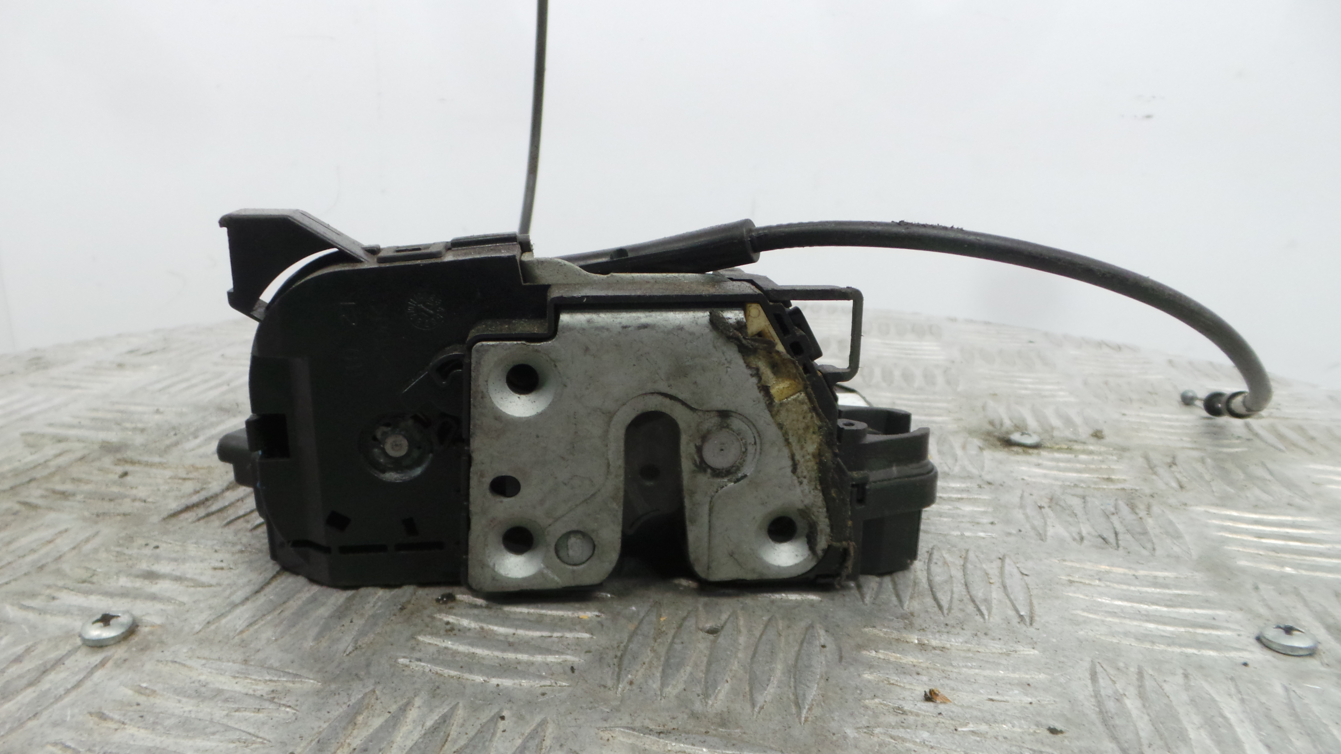 Fecho da Porta Frente Esq 805011929R - RENAULT CLIO IV (BH_)-37059624