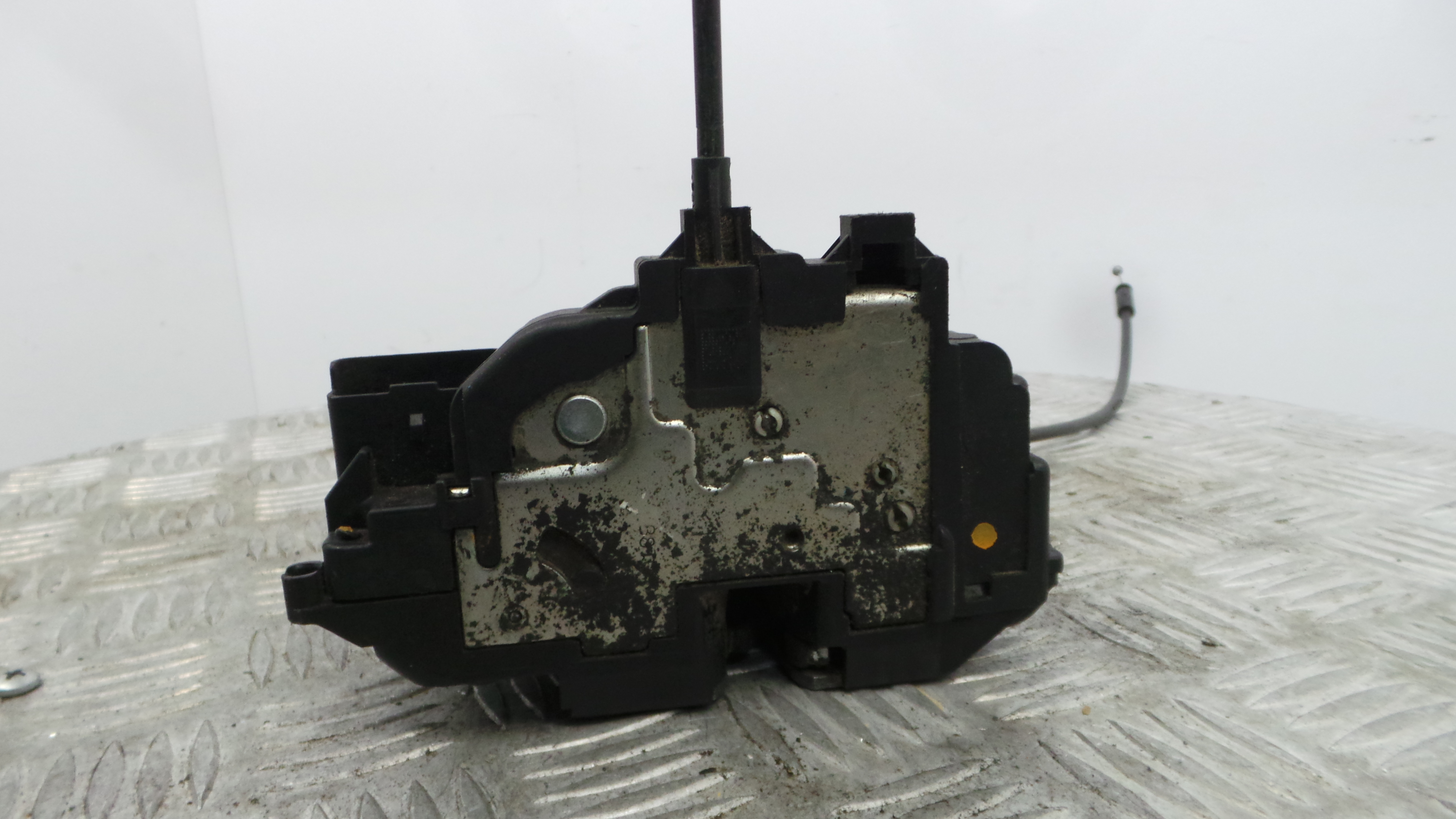 Fecho da Porta Trás Dto 825020002R - RENAULT MEGANE III Hatchback (BZ0/1_, B3_)-37059631