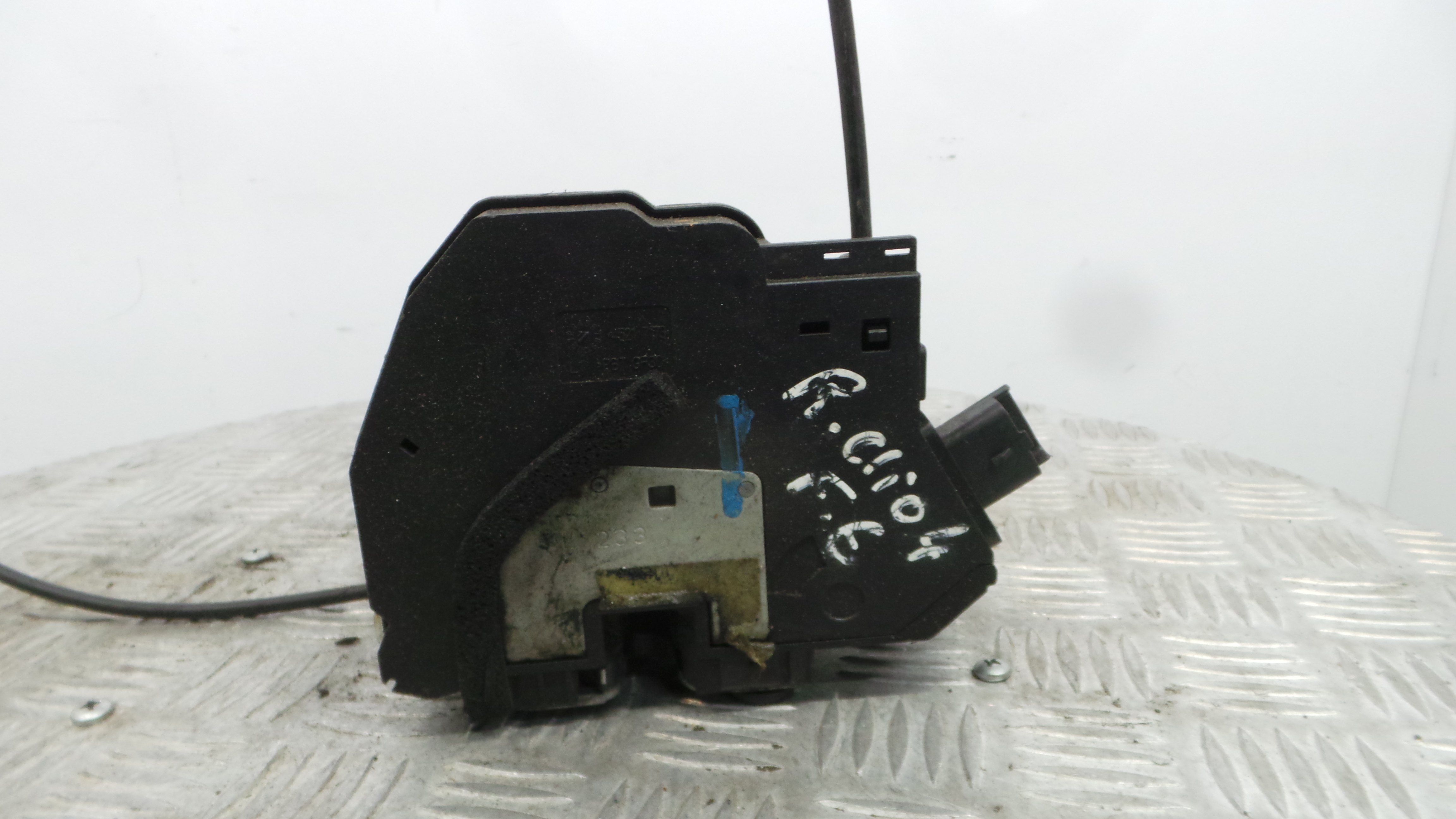 Fecho da Porta Frente Esq 805011929R - RENAULT CLIO IV (BH_)-37059730