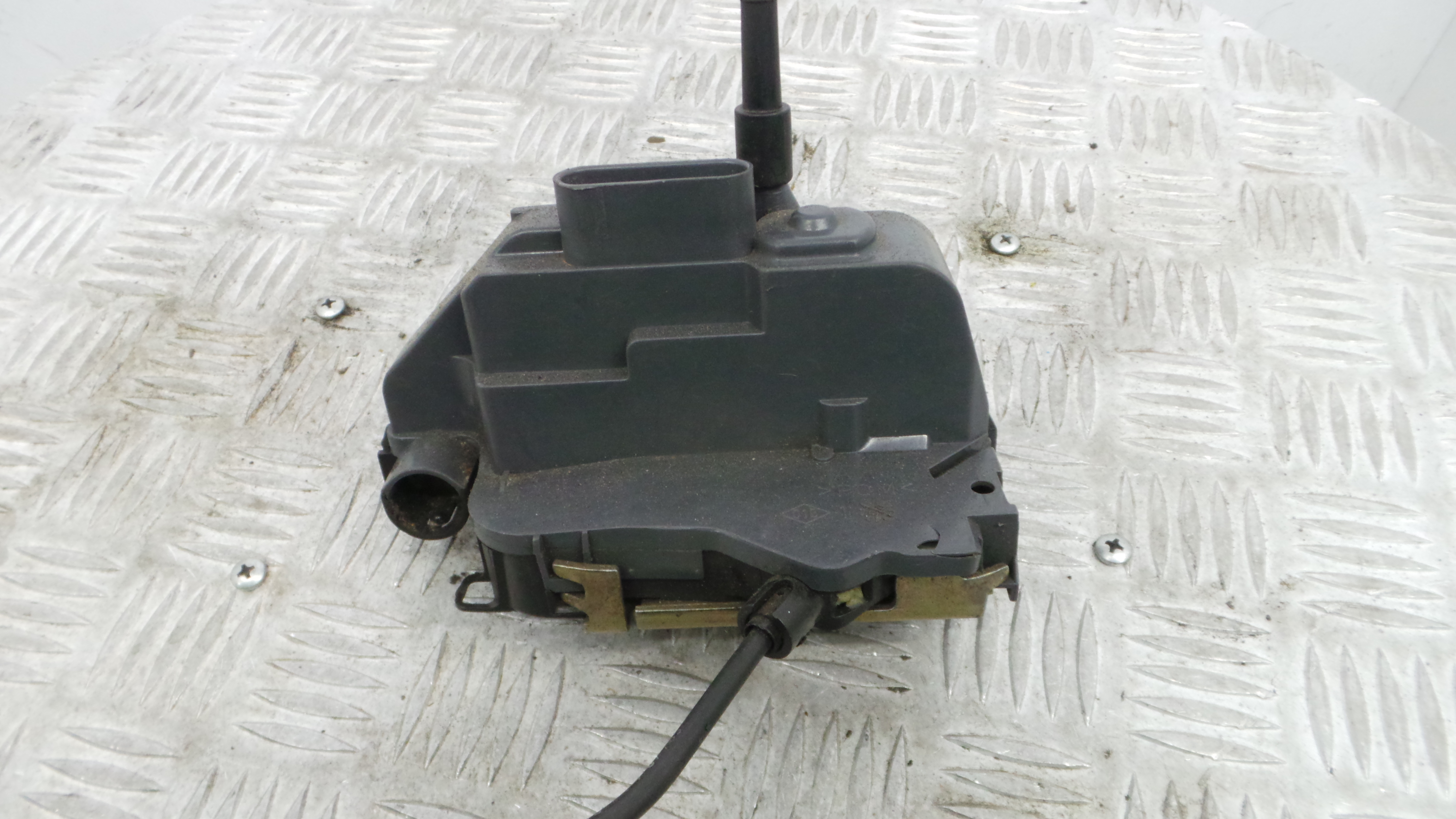 Fecho da Porta Frente Dto 8200119121 - RENAULT SCÉNIC II (JM0/1_)-37059738