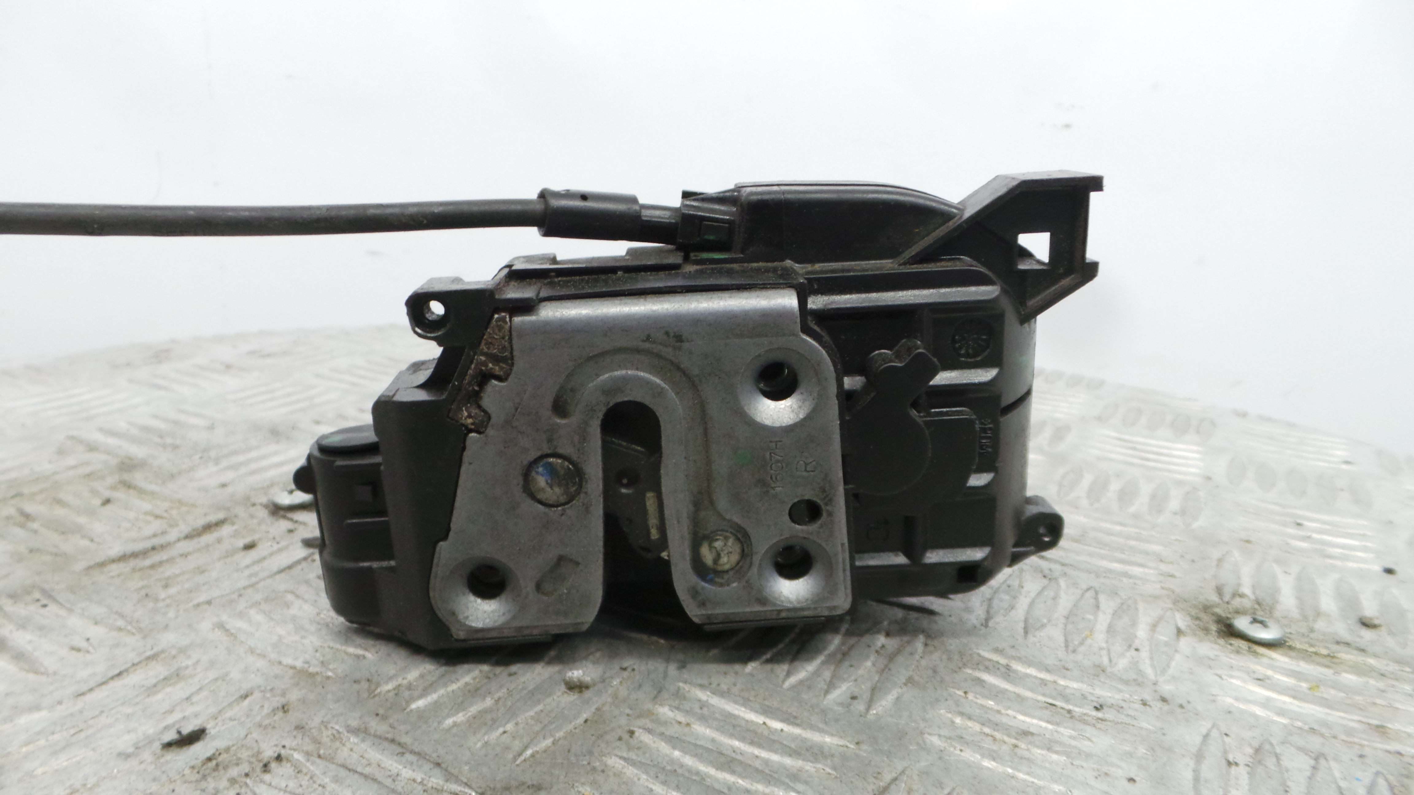 Fecho da Porta Frente Dto 8200350753 - RENAULT CLIO III (BR0/1, CR0/1)-37059751