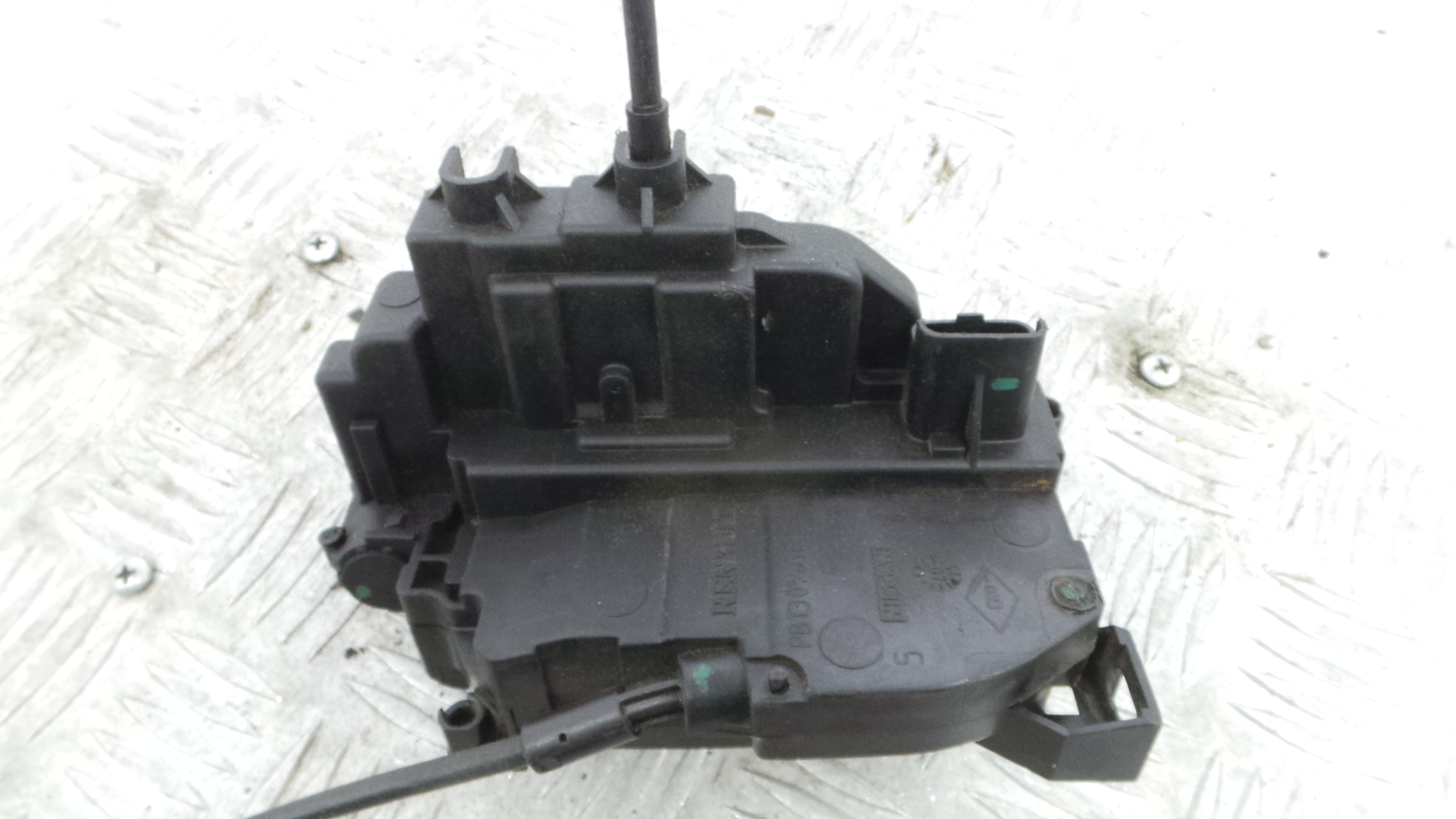 Fecho da Porta Frente Dto 8200350753 - RENAULT CLIO III (BR0/1, CR0/1)-37059751