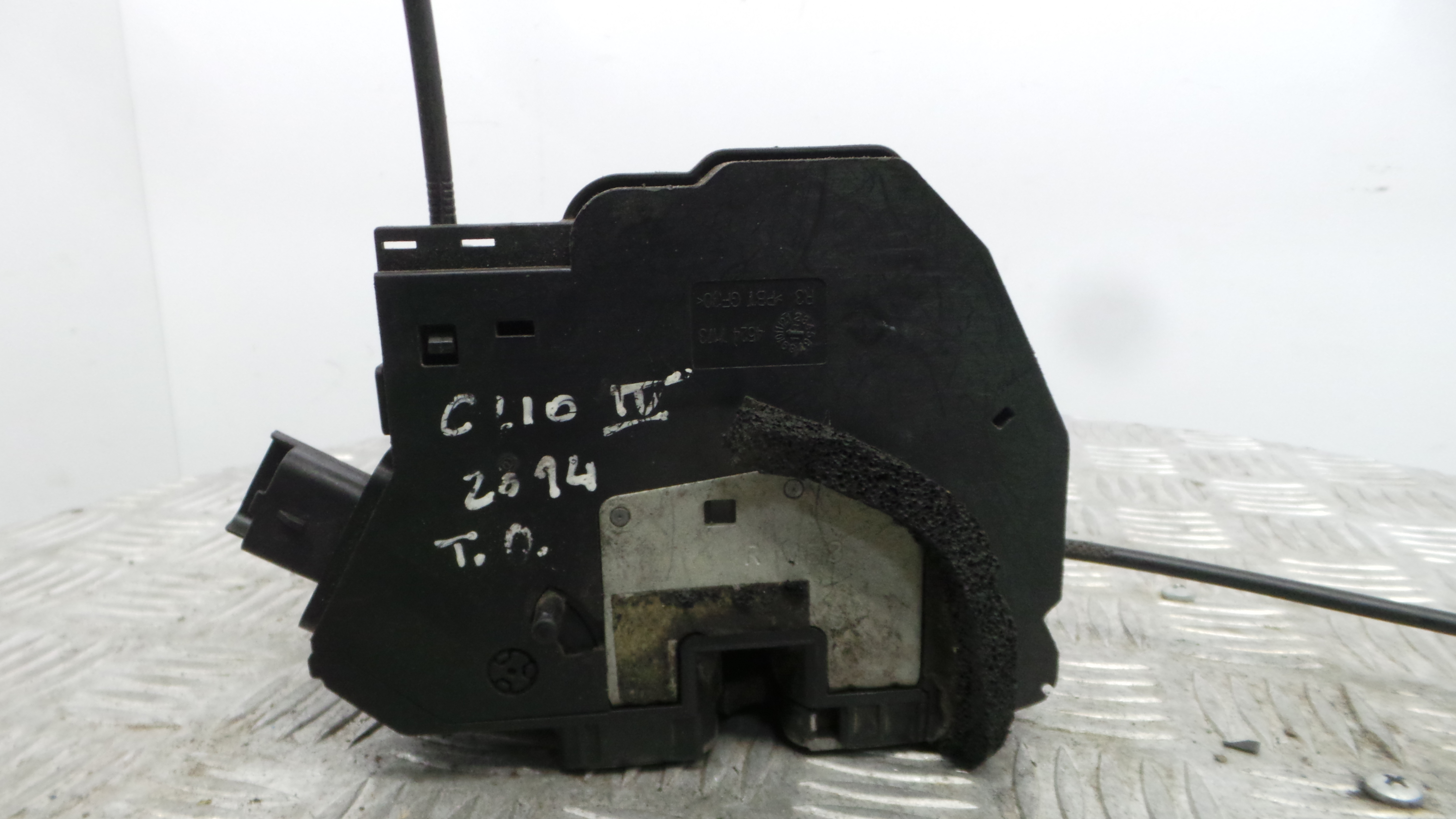 Fecho da Porta Trás Dto 825000767R - RENAULT CLIO IV (BH_)-37059766