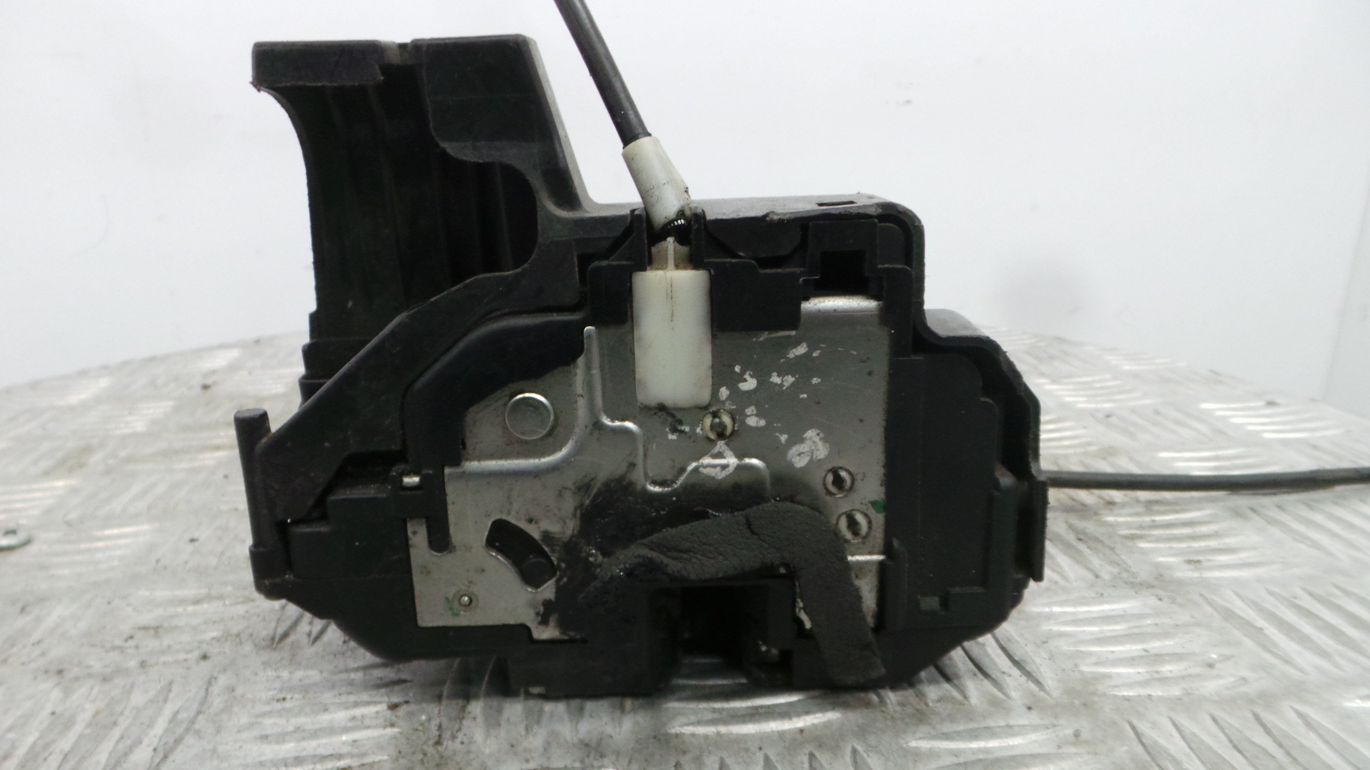 Fecho da Porta Trás Dto 8200350758 - RENAULT CLIO III (BR0/1, CR0/1)-37059812