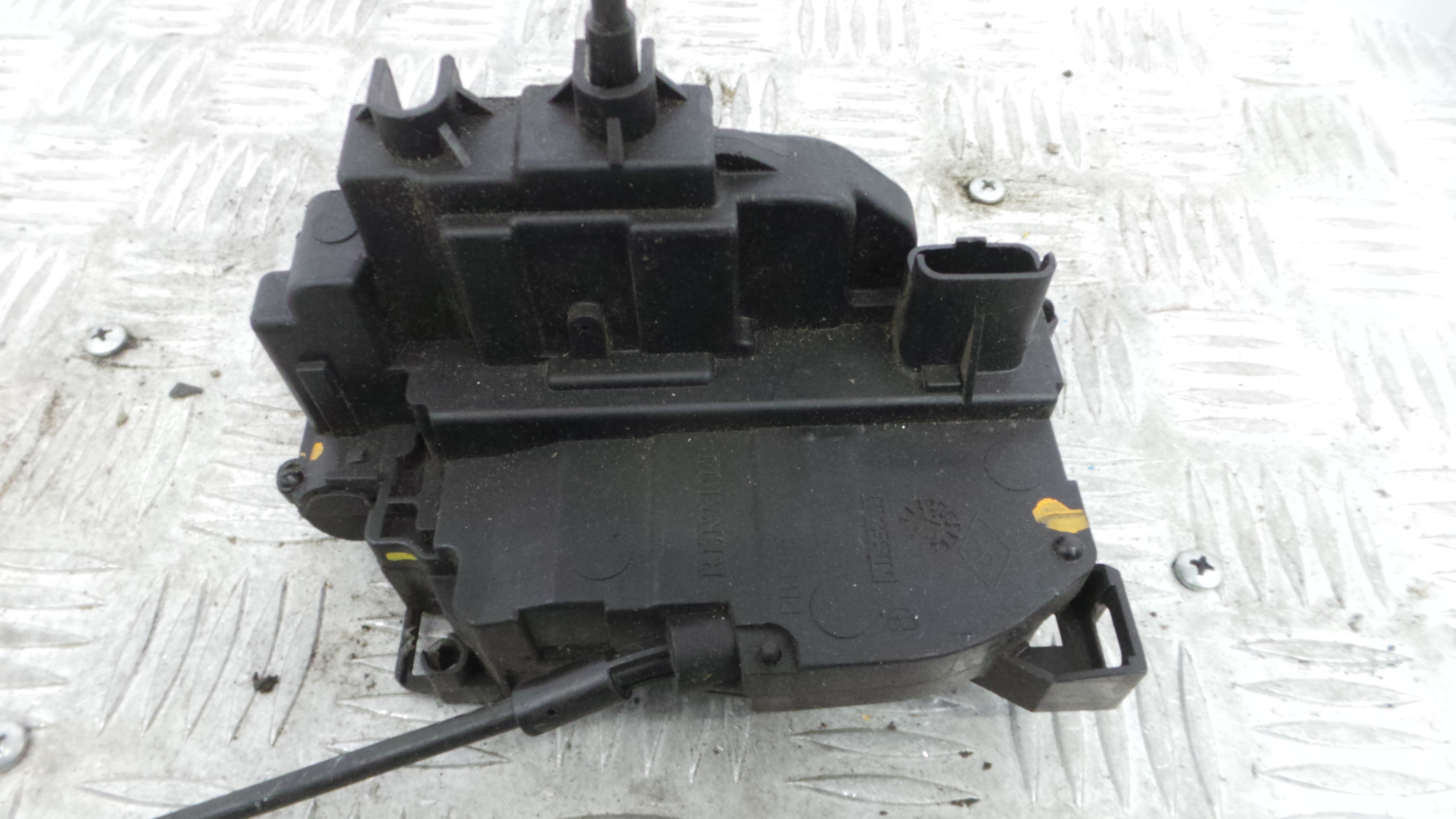 Fecho da Porta Frente Dto 7701045305 - RENAULT CLIO II (BB_, CB_), CLIO Mk II (BB_, CB_)-37059818