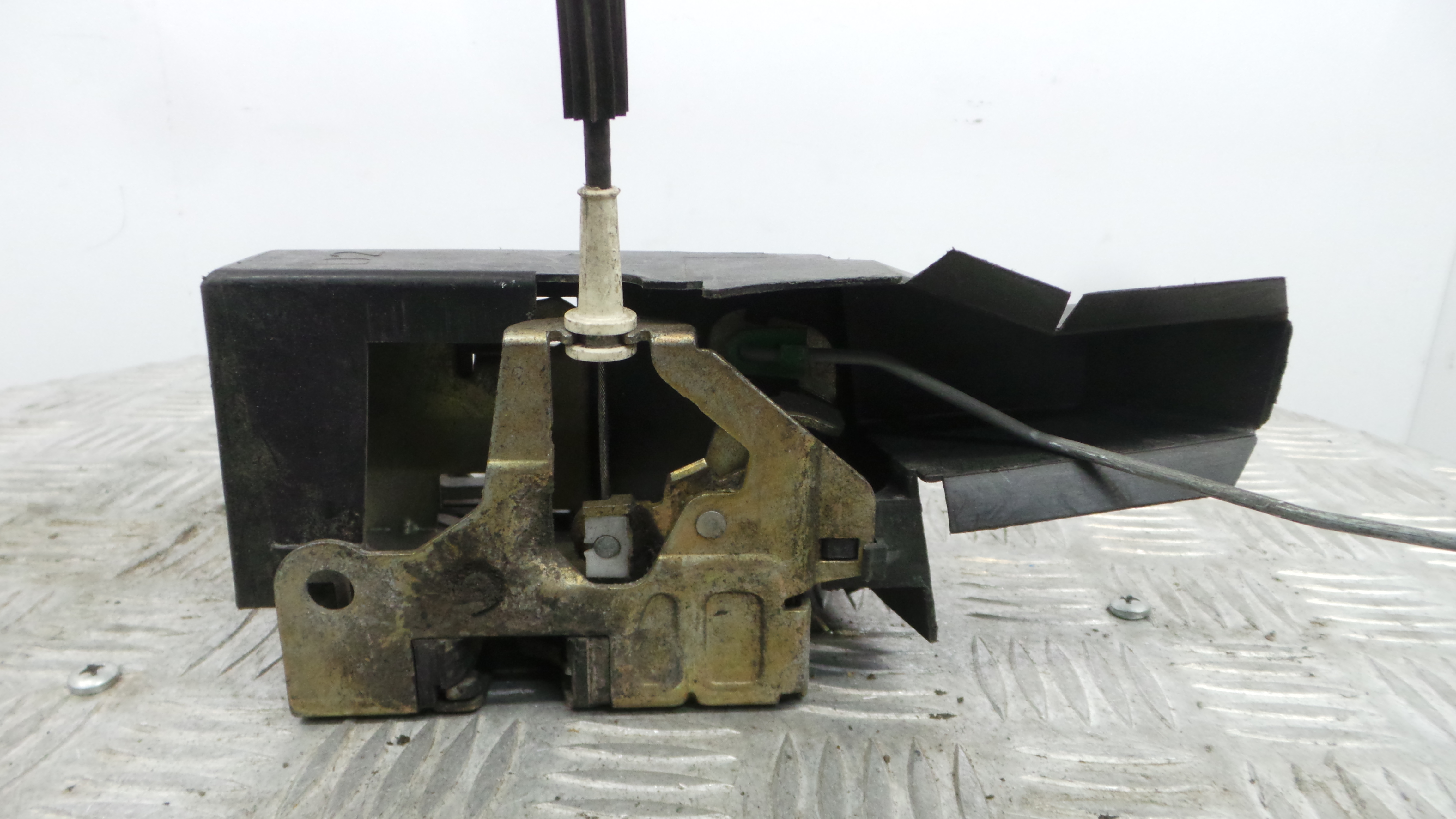 Fecho da Porta Frente Dto 7701045305 - RENAULT CLIO II (BB_, CB_), CLIO Mk II (BB_, CB_)-37059821