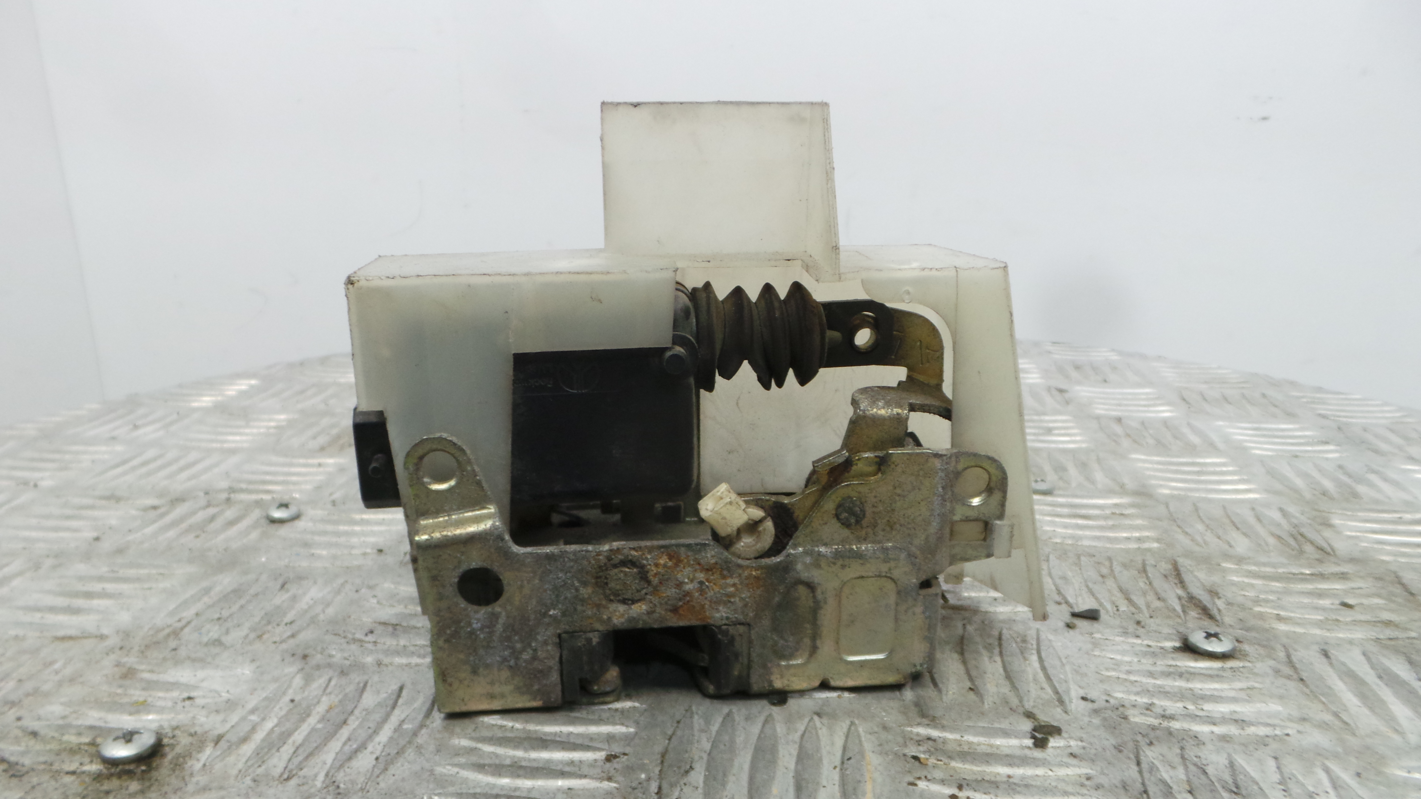 Fecho da Porta Frente Dto 7701469181 - RENAULT MEGANE I (BA0/1_)-37059859