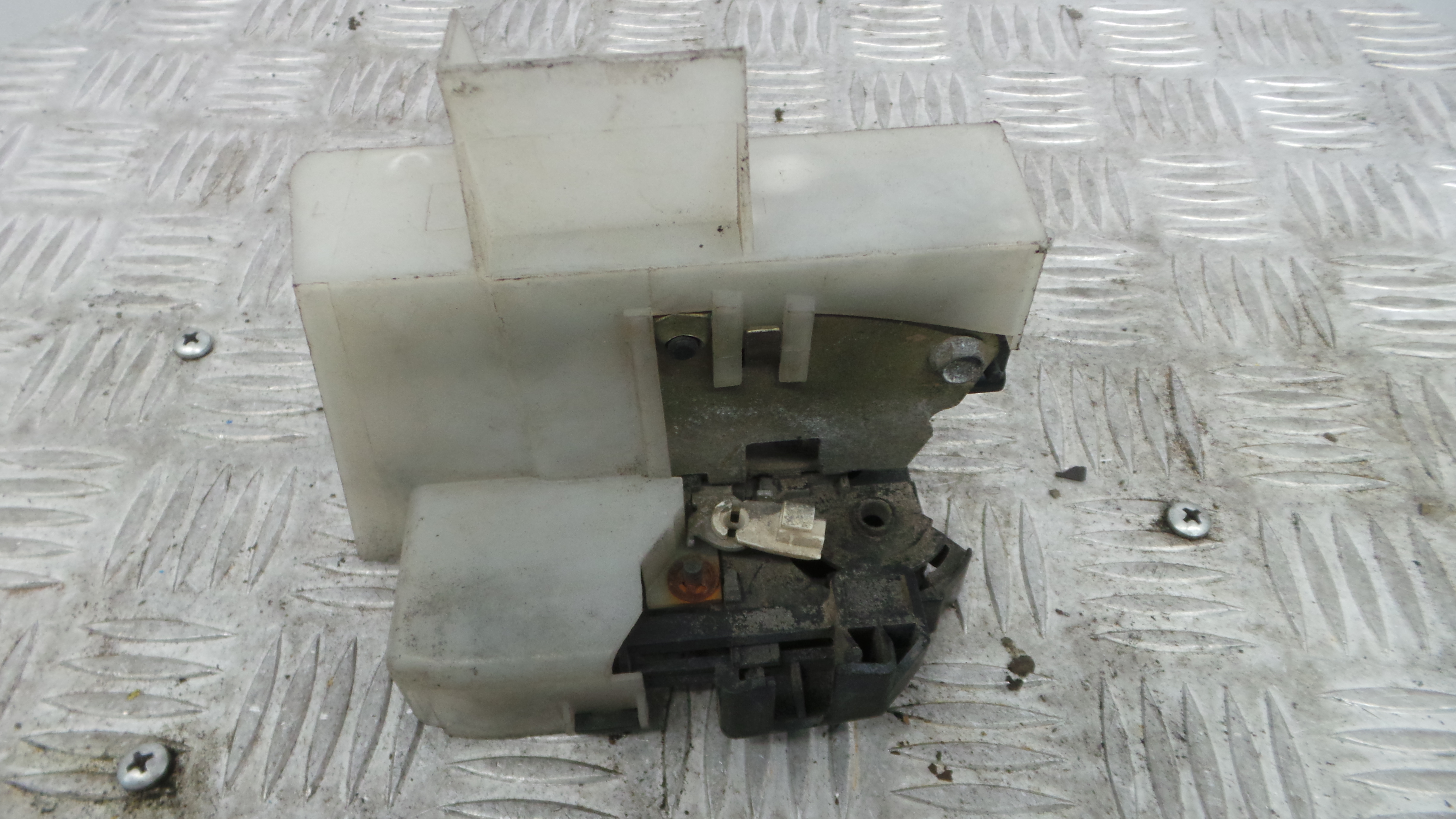 Fecho da Porta Frente Dto 7701469181 - RENAULT MEGANE I (BA0/1_)-37059859