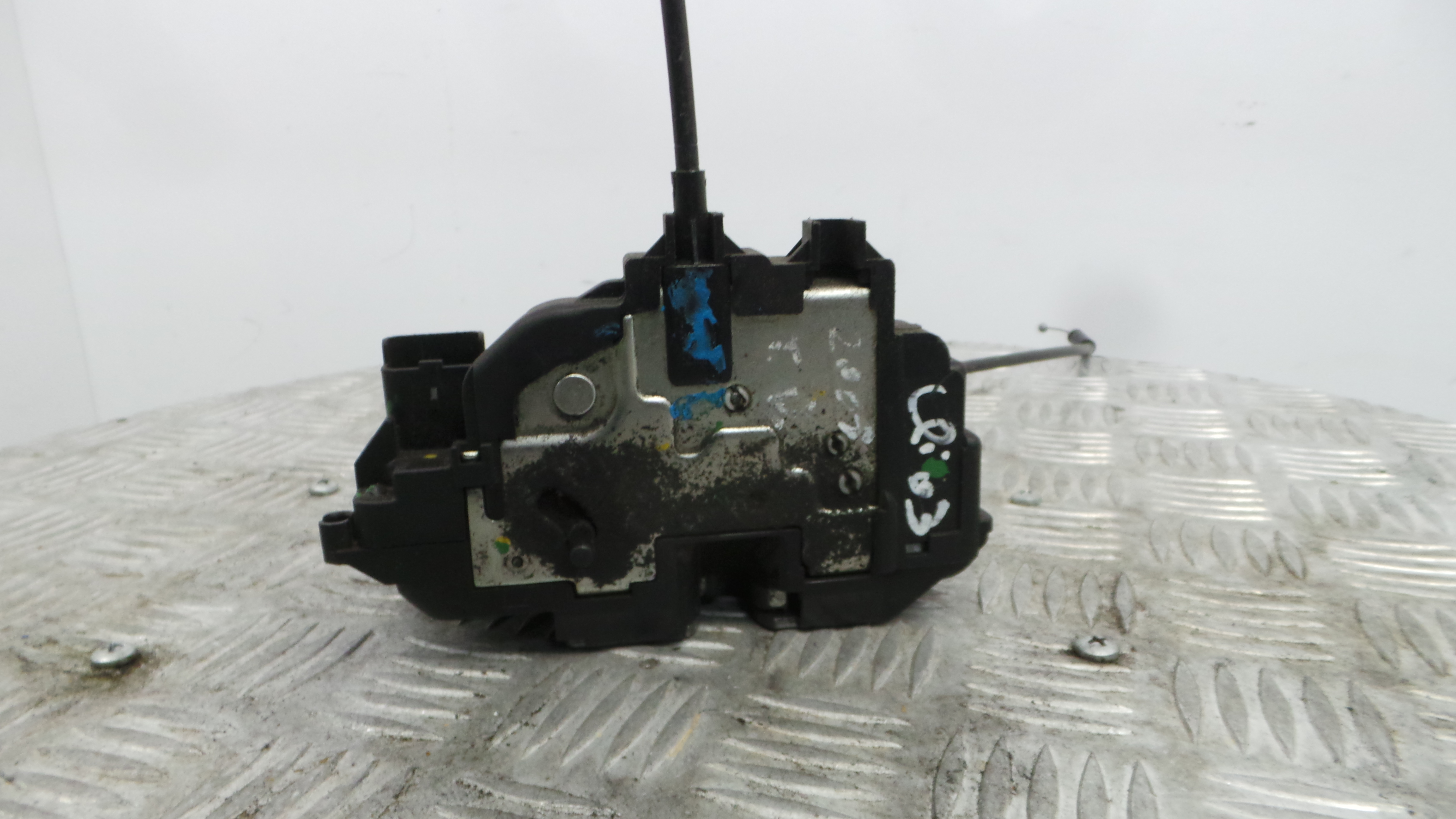 Fecho da Porta Trás Dto 8200300129 - RENAULT CLIO III (BR0/1, CR0/1)-37064036