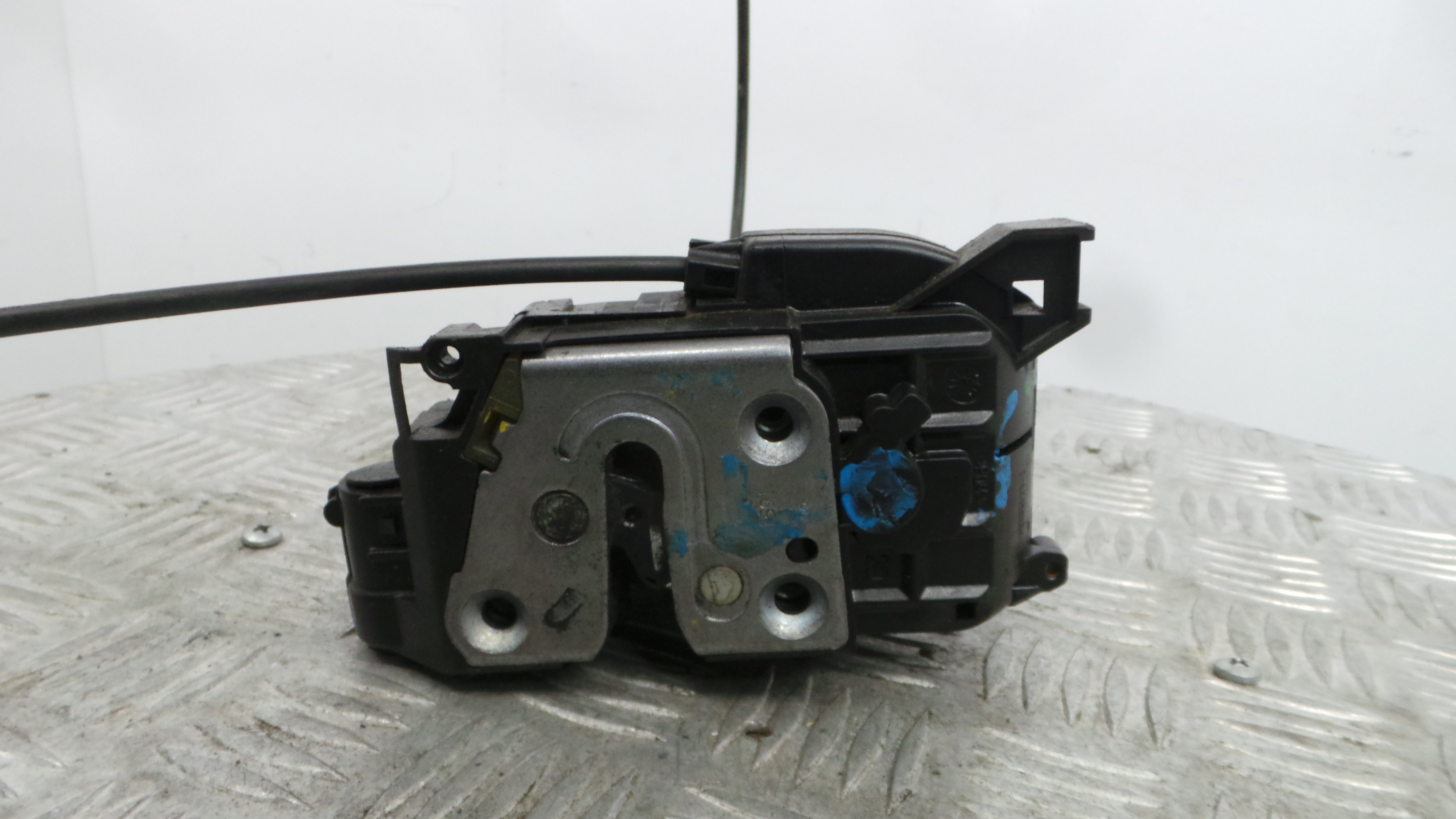 Fecho da Porta Trás Dto 8200300129 - RENAULT CLIO III (BR0/1, CR0/1)-37064036