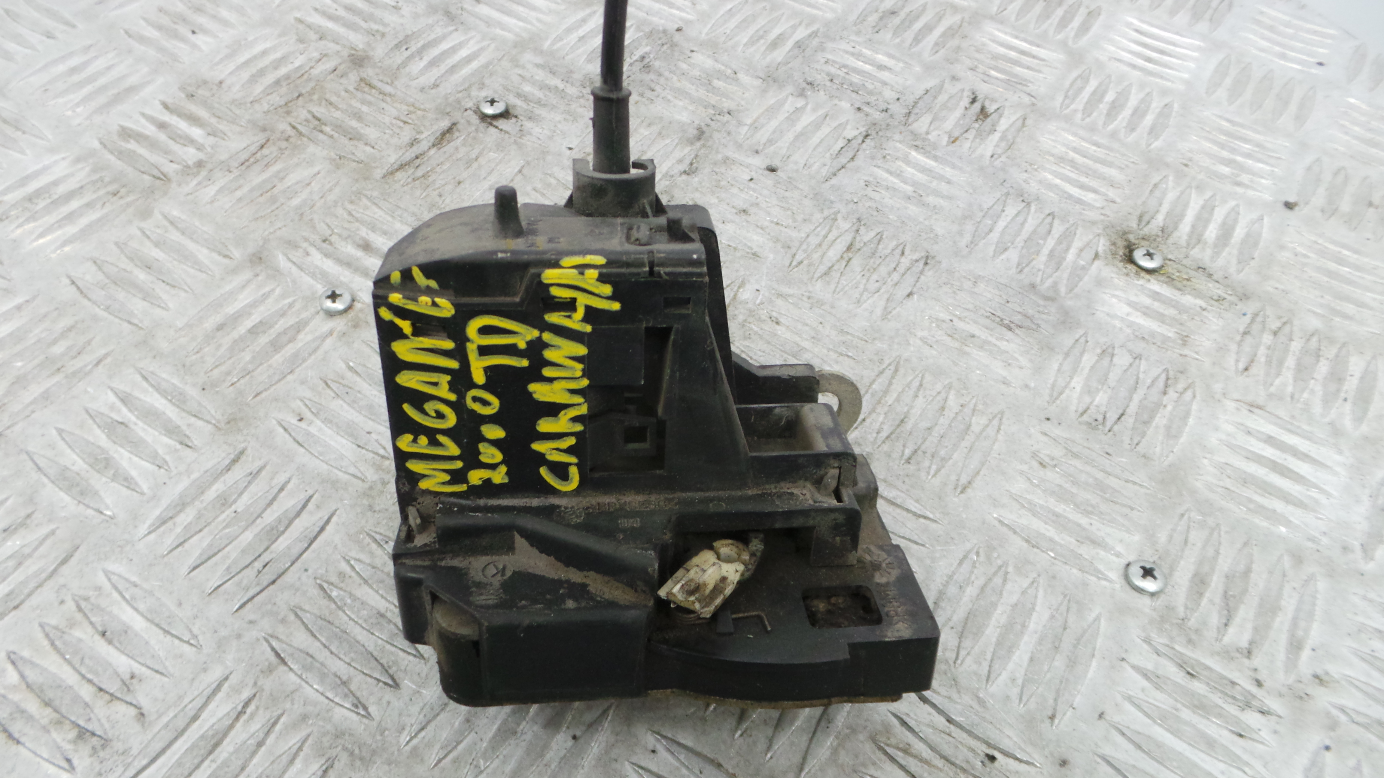 Fecho da Porta Trás Dto 7701473173 - RENAULT MEGANE I Break (KA0/1_), MEGANE I Grandtour (KA0/1_)-37064058