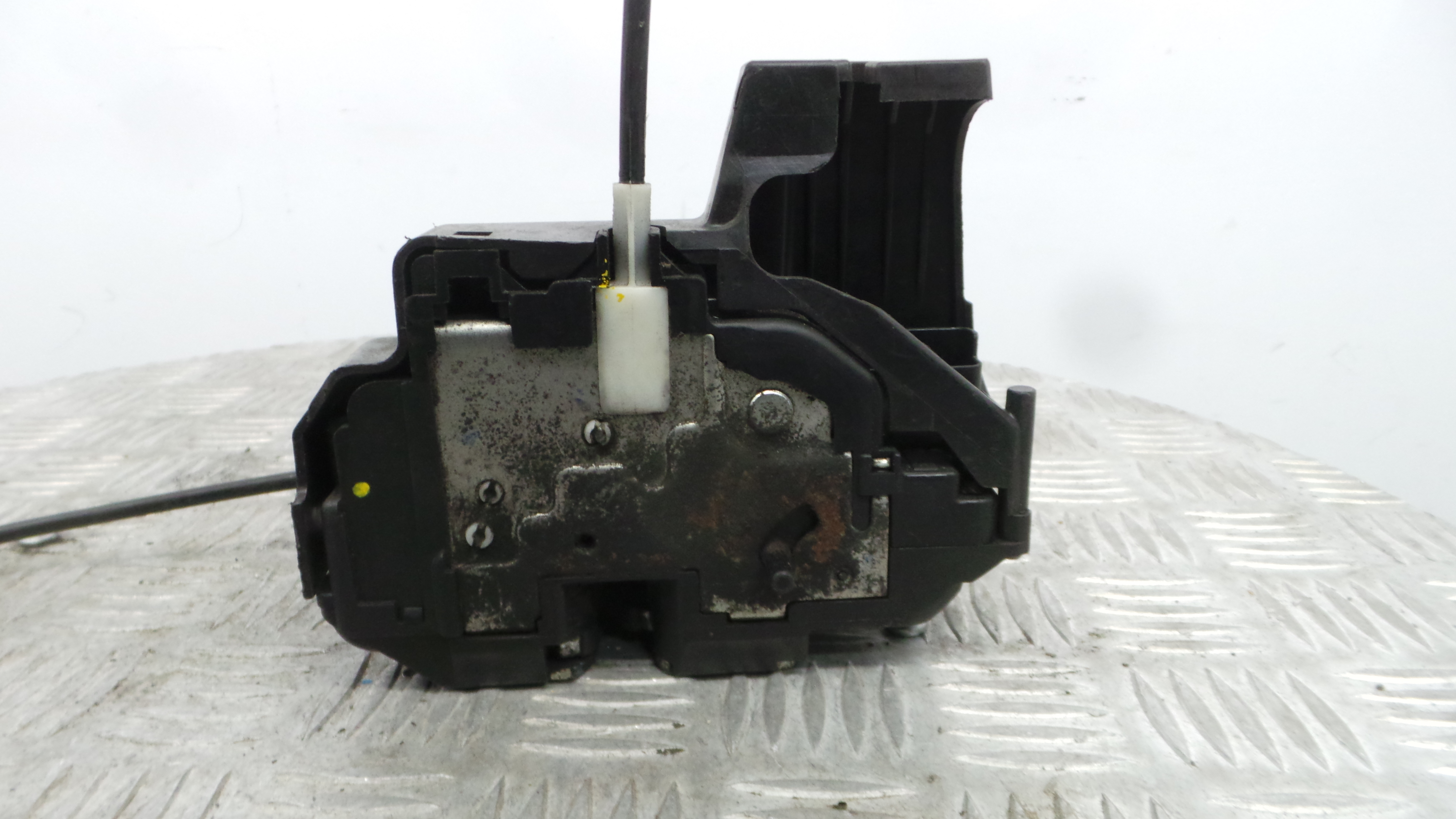 Fecho da Porta Trás Esq 8200300128 - RENAULT CLIO III (BR0/1, CR0/1)-37064489