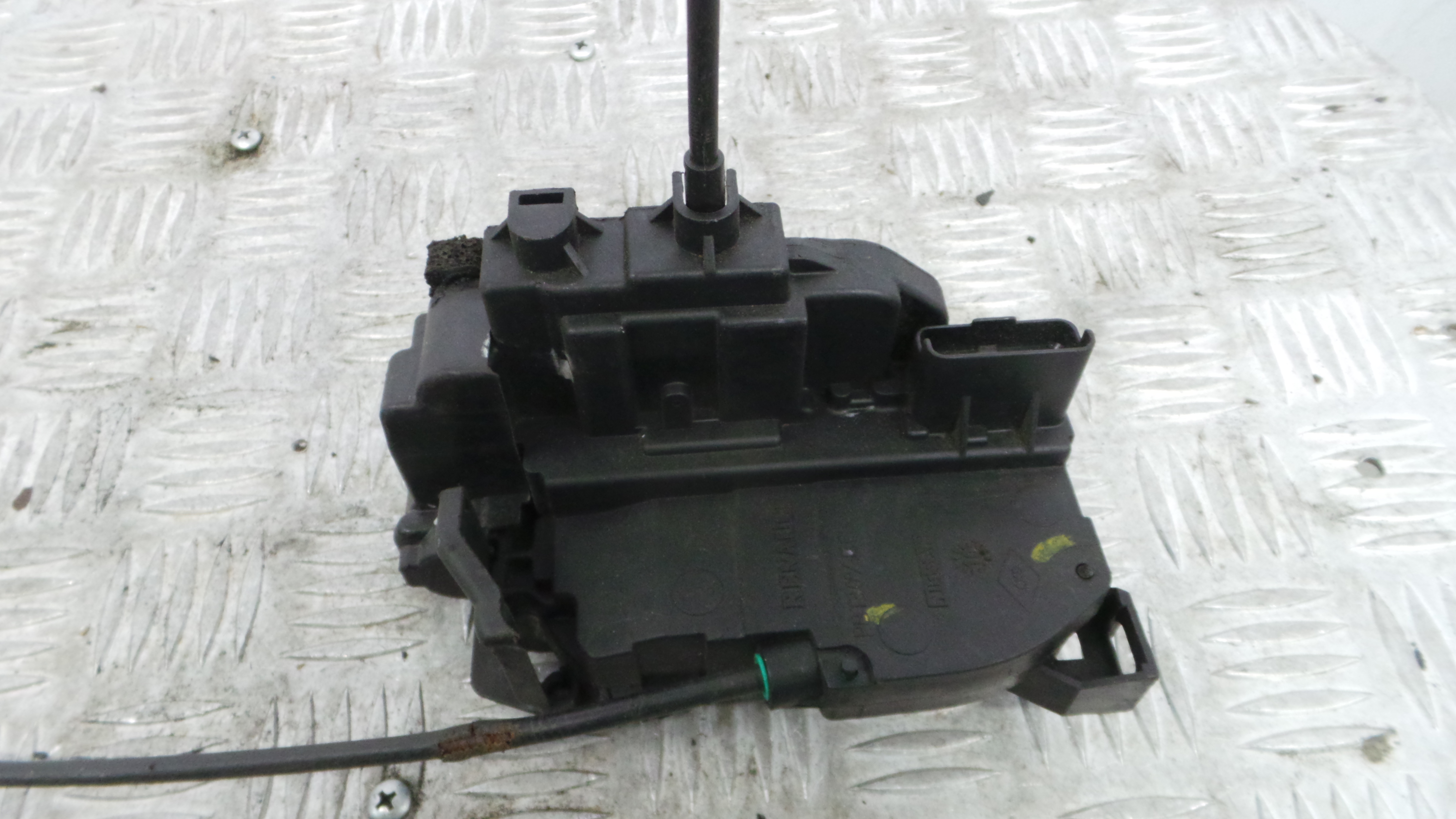 Fecho da Porta Trás Dto 825000002R - RENAULT LAGUNA III (BT0/1)-37064548