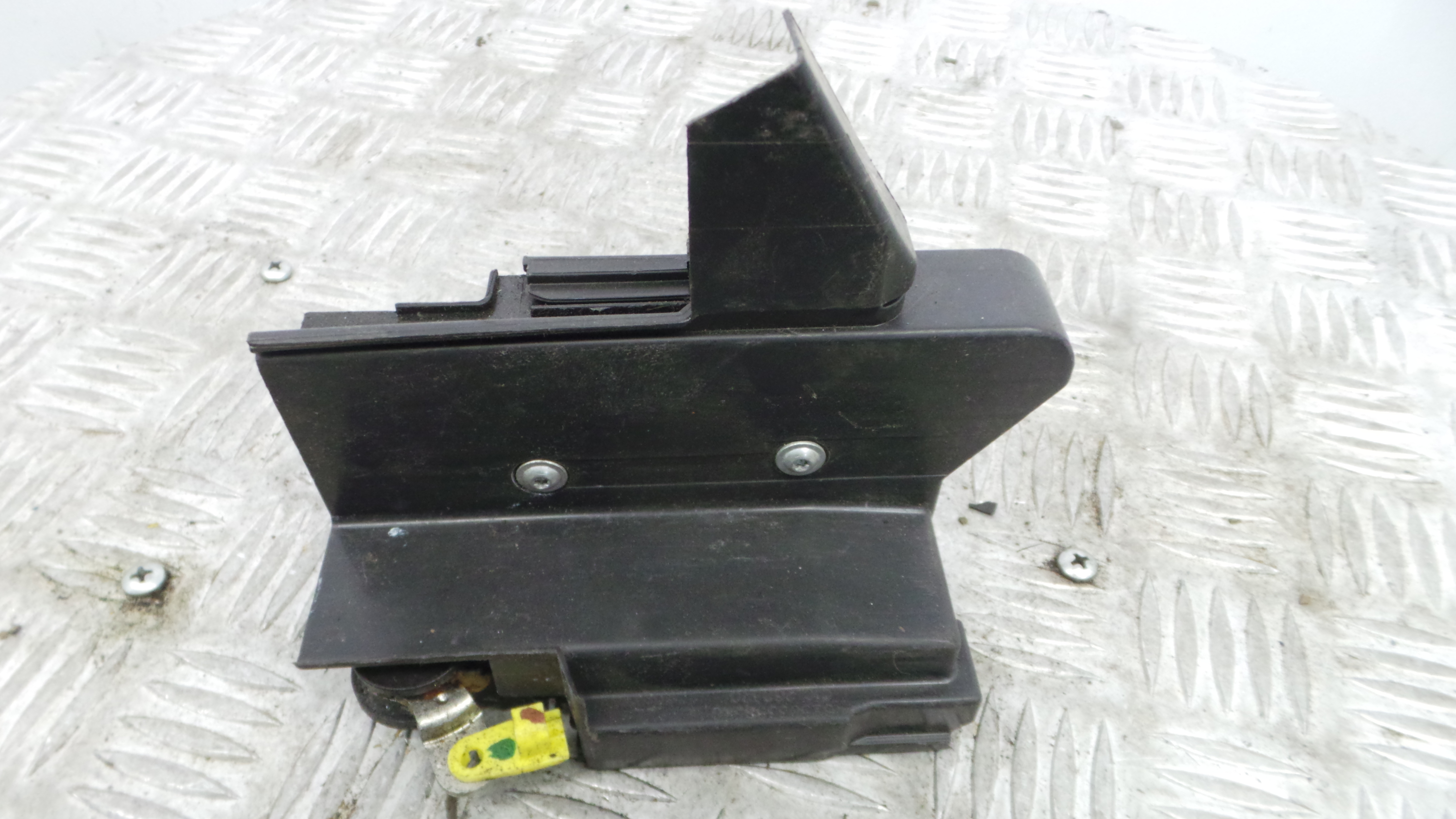 Fecho da Porta Trás Esq 825033585RG - DACIA SANDERO II-37064686