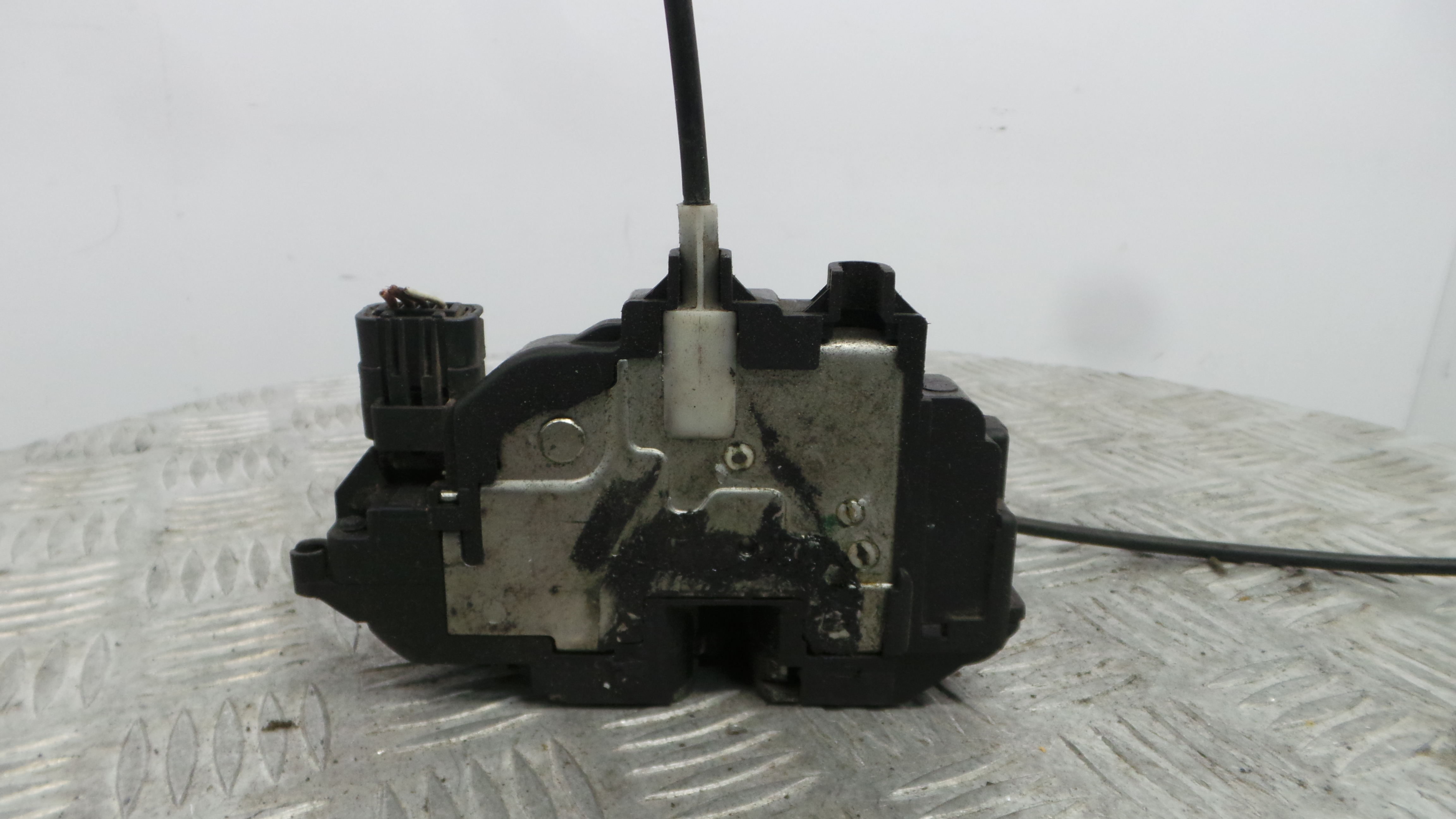 Fecho da Porta Frente Dto 8200300125 - RENAULT CLIO III (BR0/1, CR0/1)-37064690
