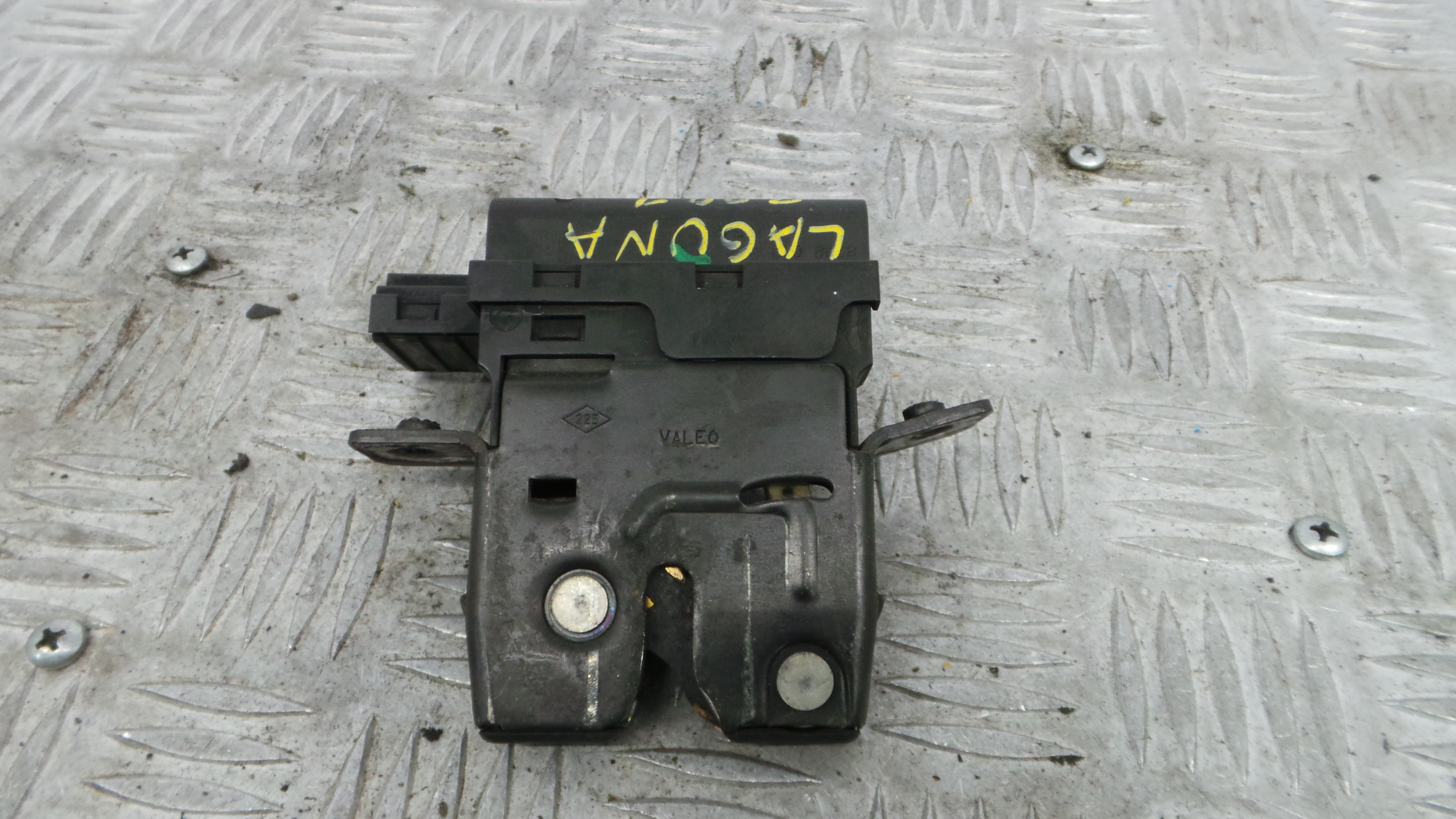 Fecho Mala  8200229957 - RENAULT LAGUNA II (BG0/1_)-37065184