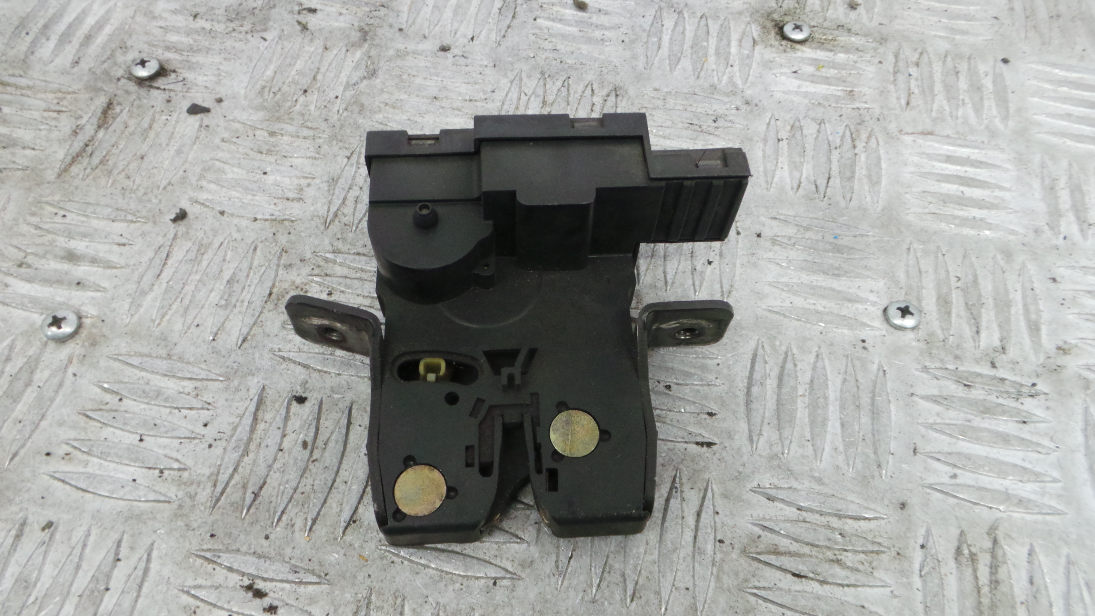 Fecho Mala  8200229957 - RENAULT LAGUNA II (BG0/1_)-37065184
