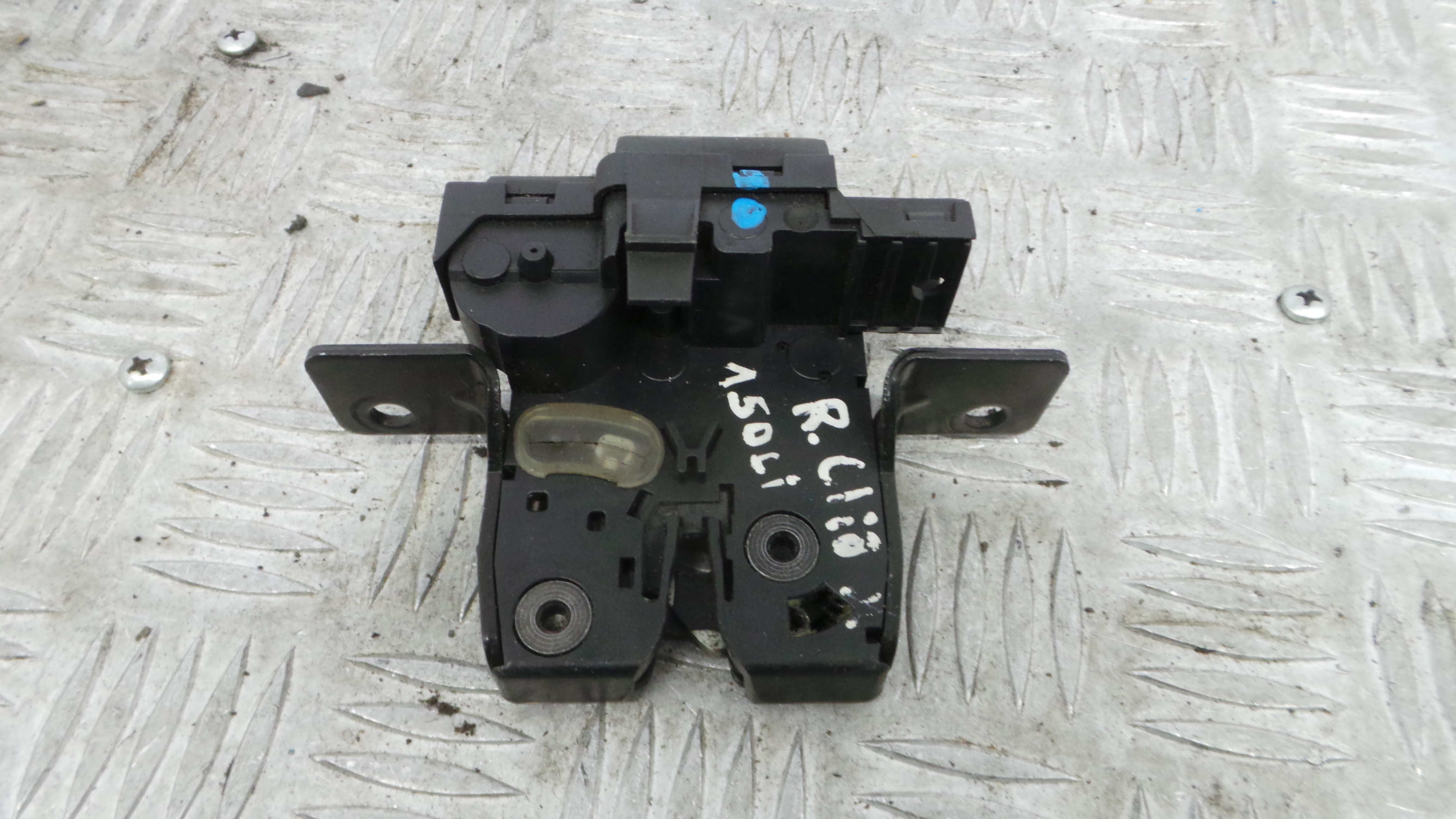 Fecho Mala  8200947699 - RENAULT CLIO III (BR0/1, CR0/1)-37065186