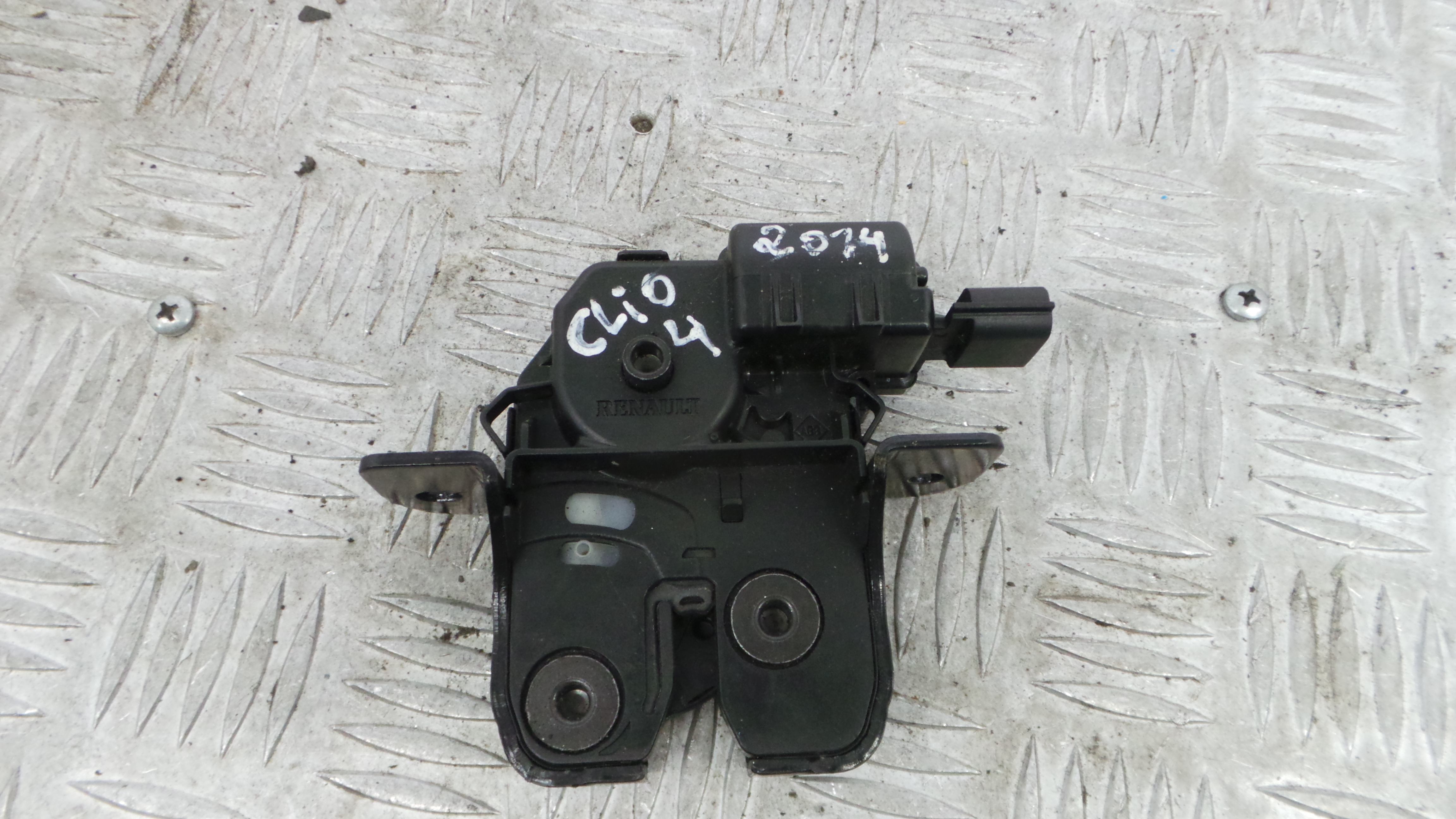 Fecho Mala  846300003R - RENAULT CLIO IV (BH_)-37065192