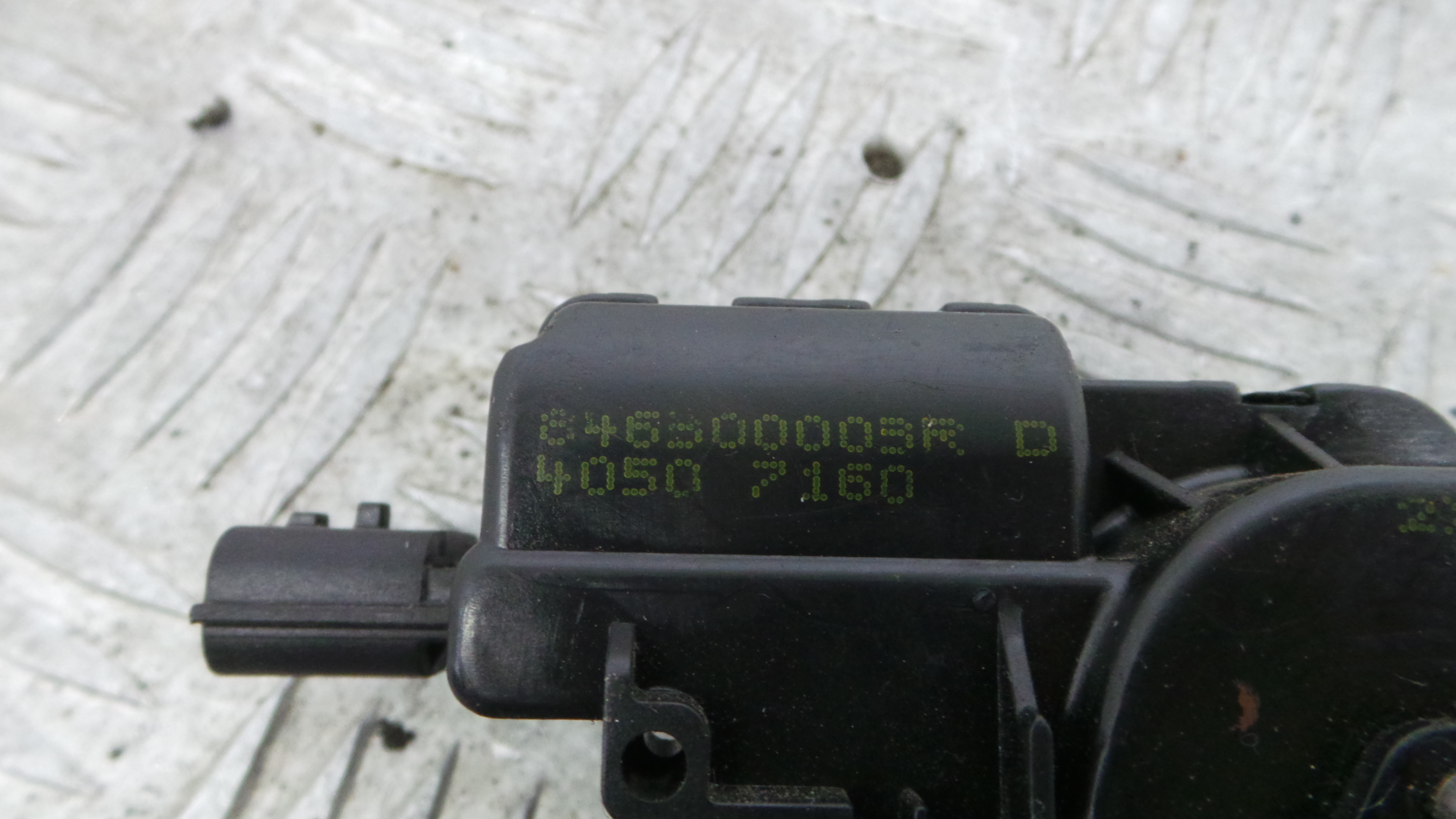 Fecho Mala  846300003R - RENAULT CLIO IV (BH_)-37065192