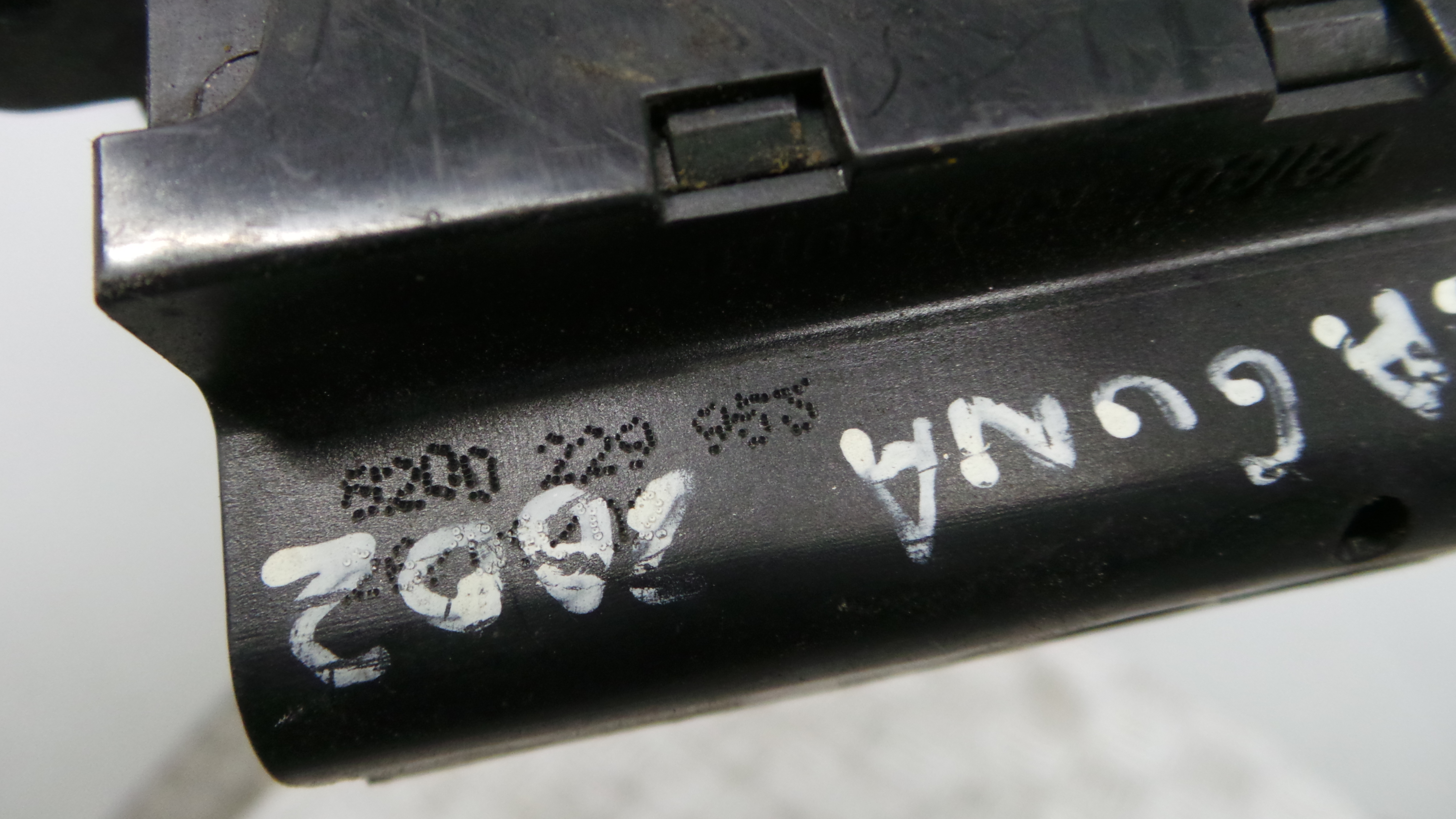 Fecho Mala 8200229953 – RENAULT LAGUNA II (BG0/1_)