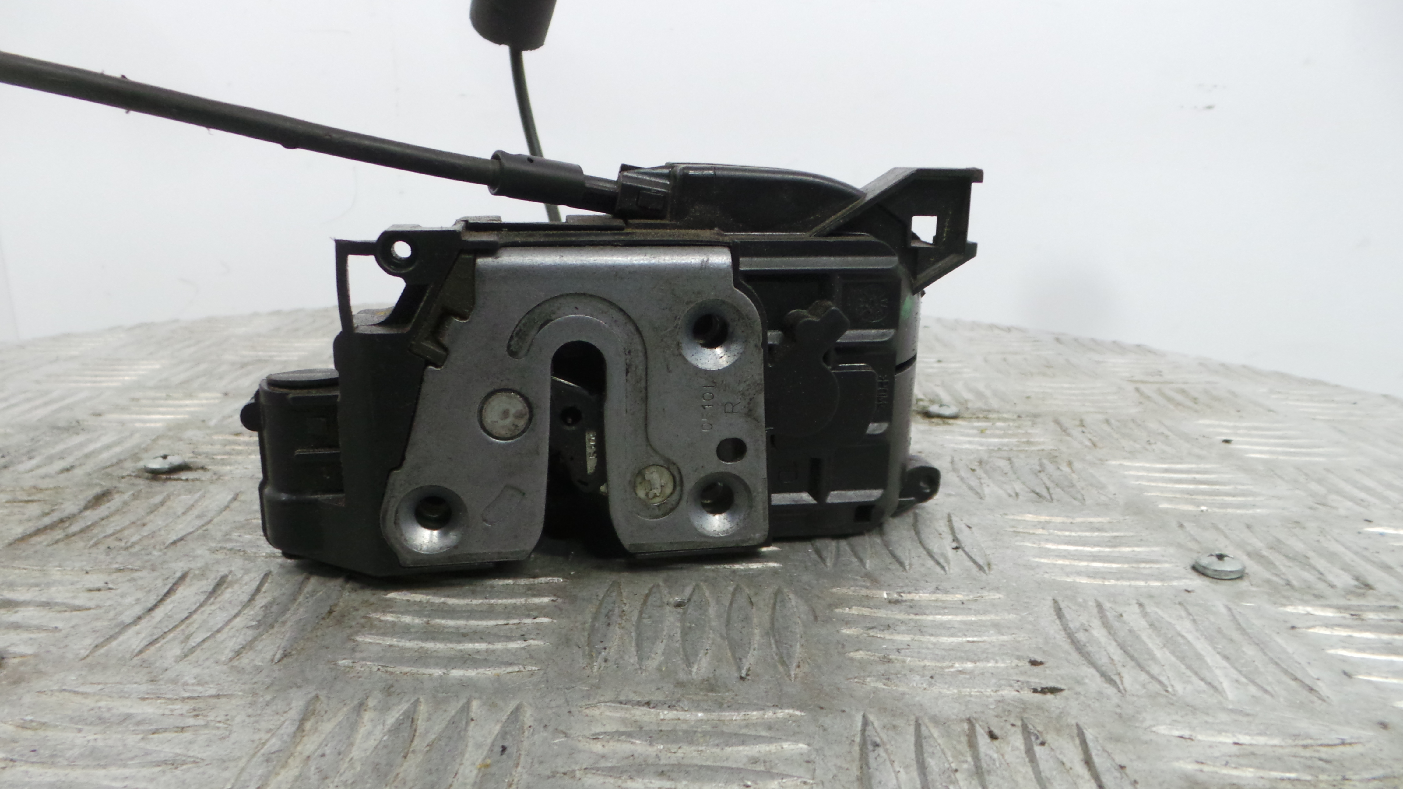 Fecho da Porta Frente Dto 805020001R - RENAULT MEGANE III Hatchback (BZ0/1_, B3_)-37065224