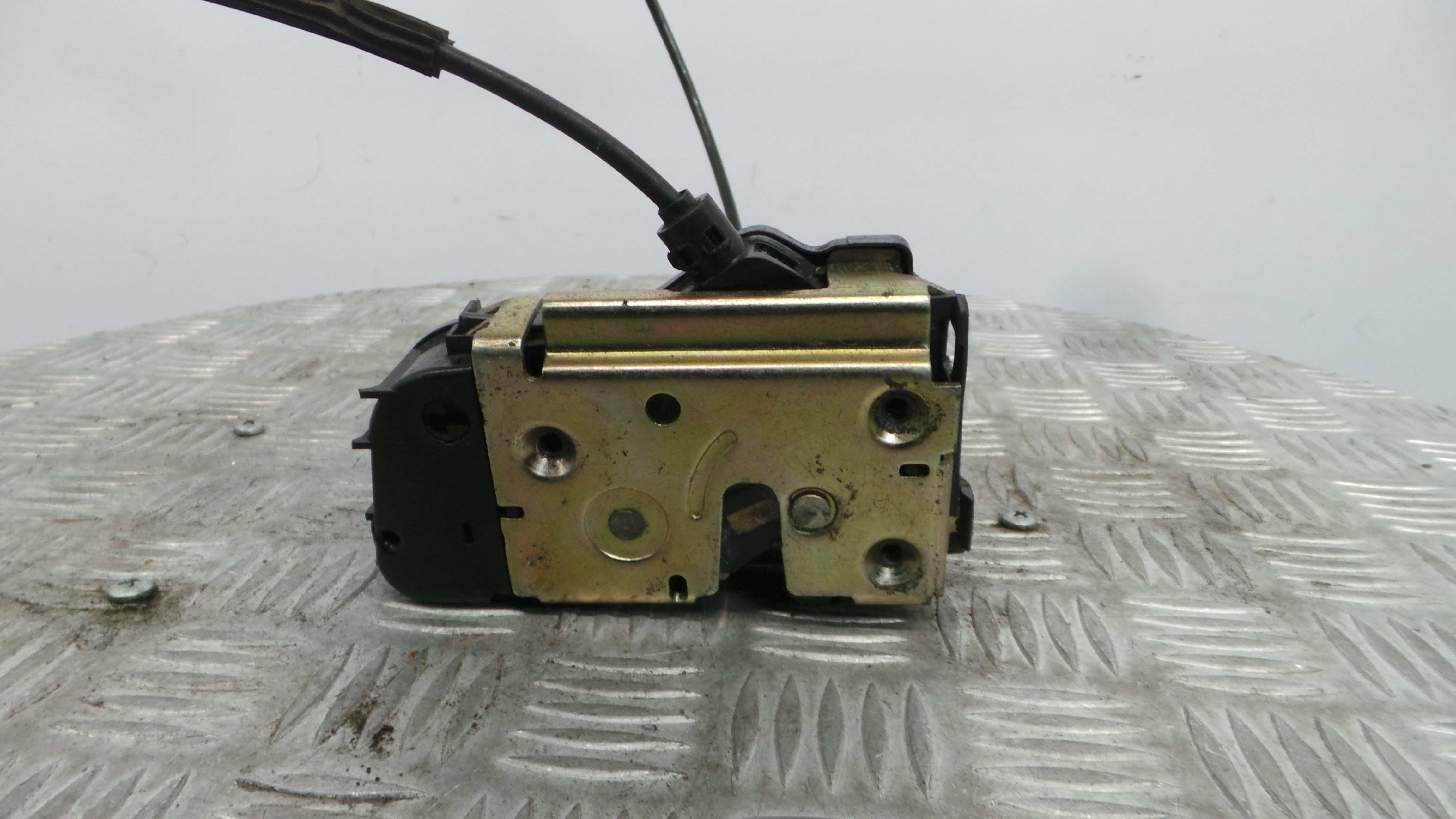 Fecho da Porta Trás Dto 8200119332 - RENAULT SCÉNIC II (JM0/1_)-37065273