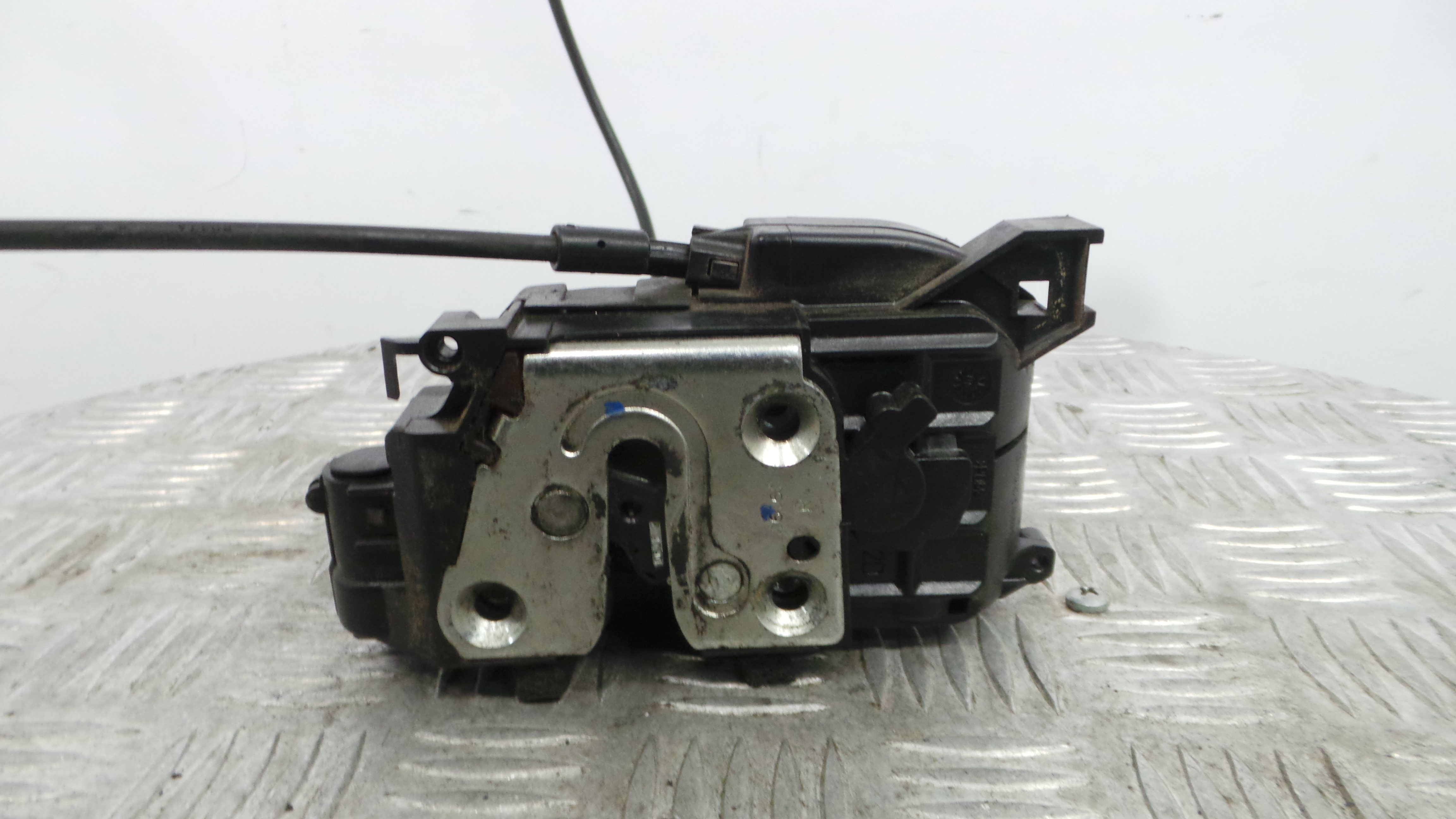 Fecho da Porta Frente Dto 8200300125 - RENAULT CLIO III (BR0/1, CR0/1)-37065311