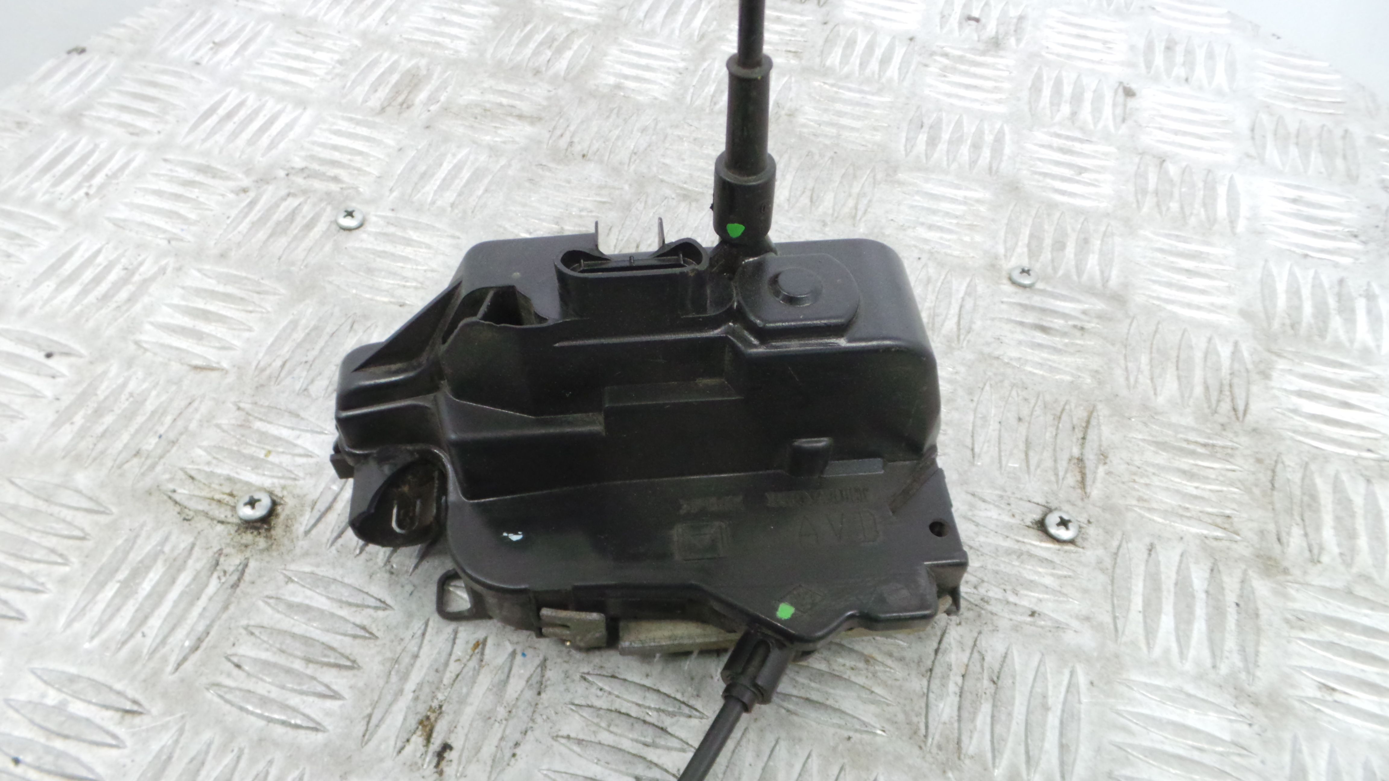 Fecho da Porta Frente Dto 8200000662 - RENAULT LAGUNA II (BG0/1_)-37065560
