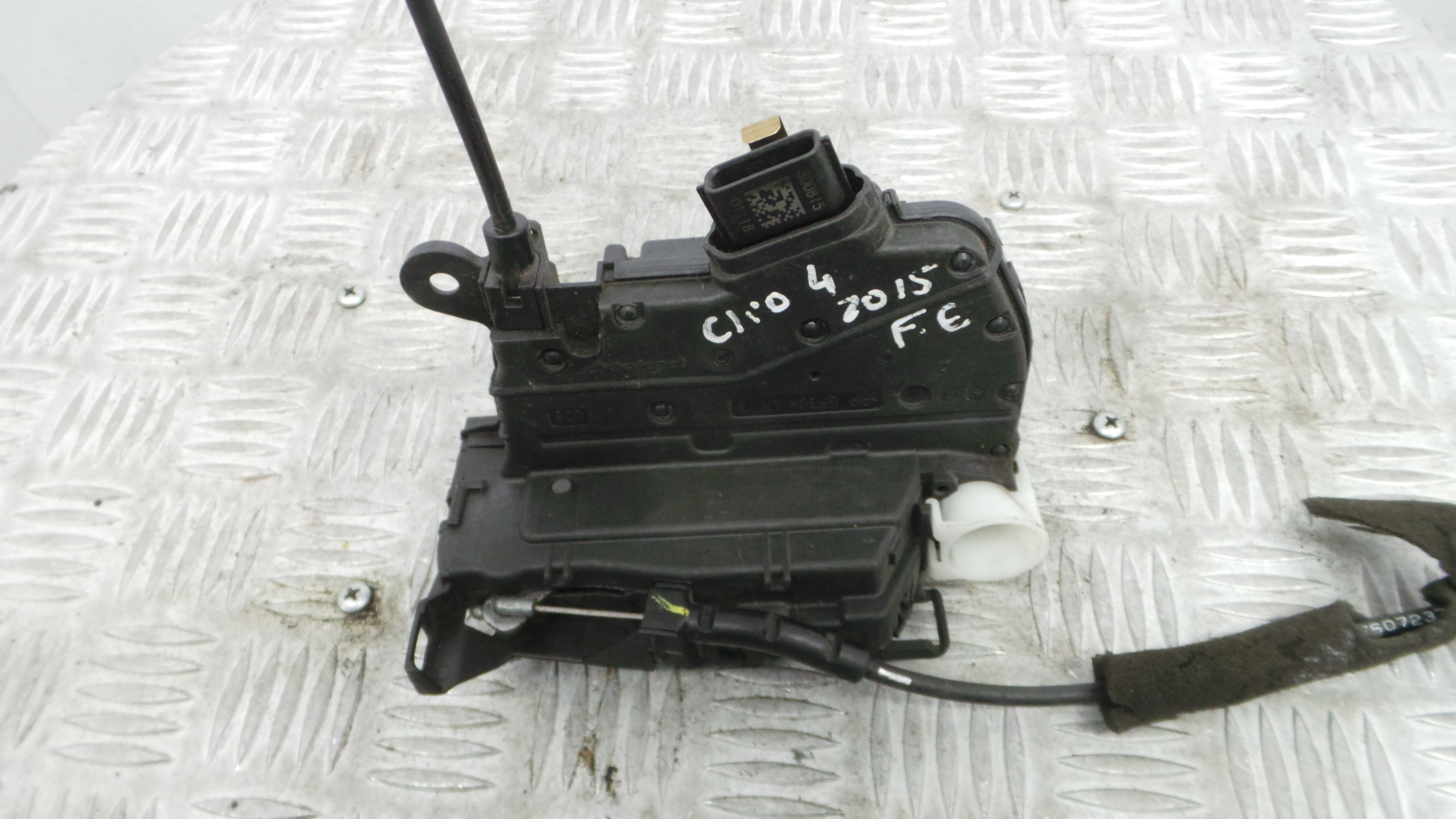 Fecho da Porta Frente Esq 805033000R - RENAULT CLIO IV (BH_)-37065563