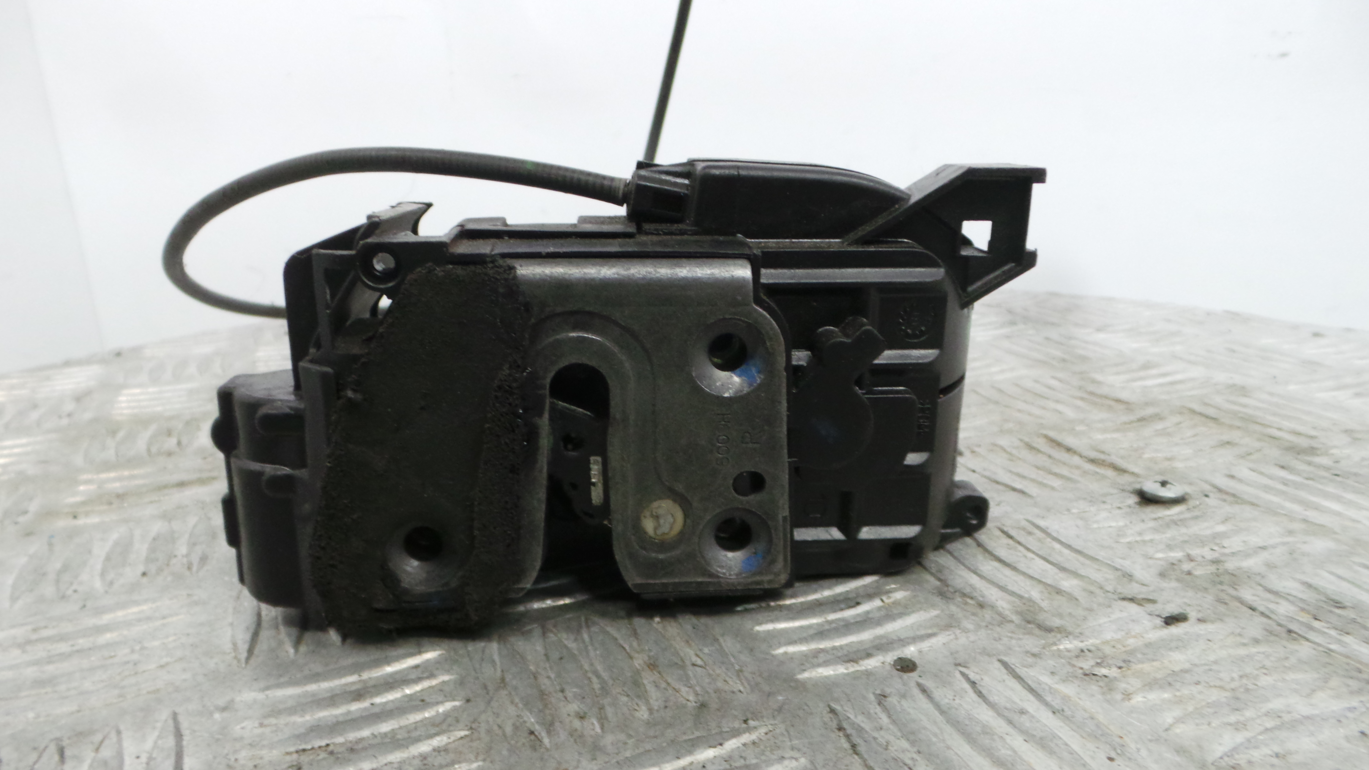 Fecho da Porta Trás Dto 825020499R - RENAULT MEGANE III Grandtour (KZ0/1)-37065586