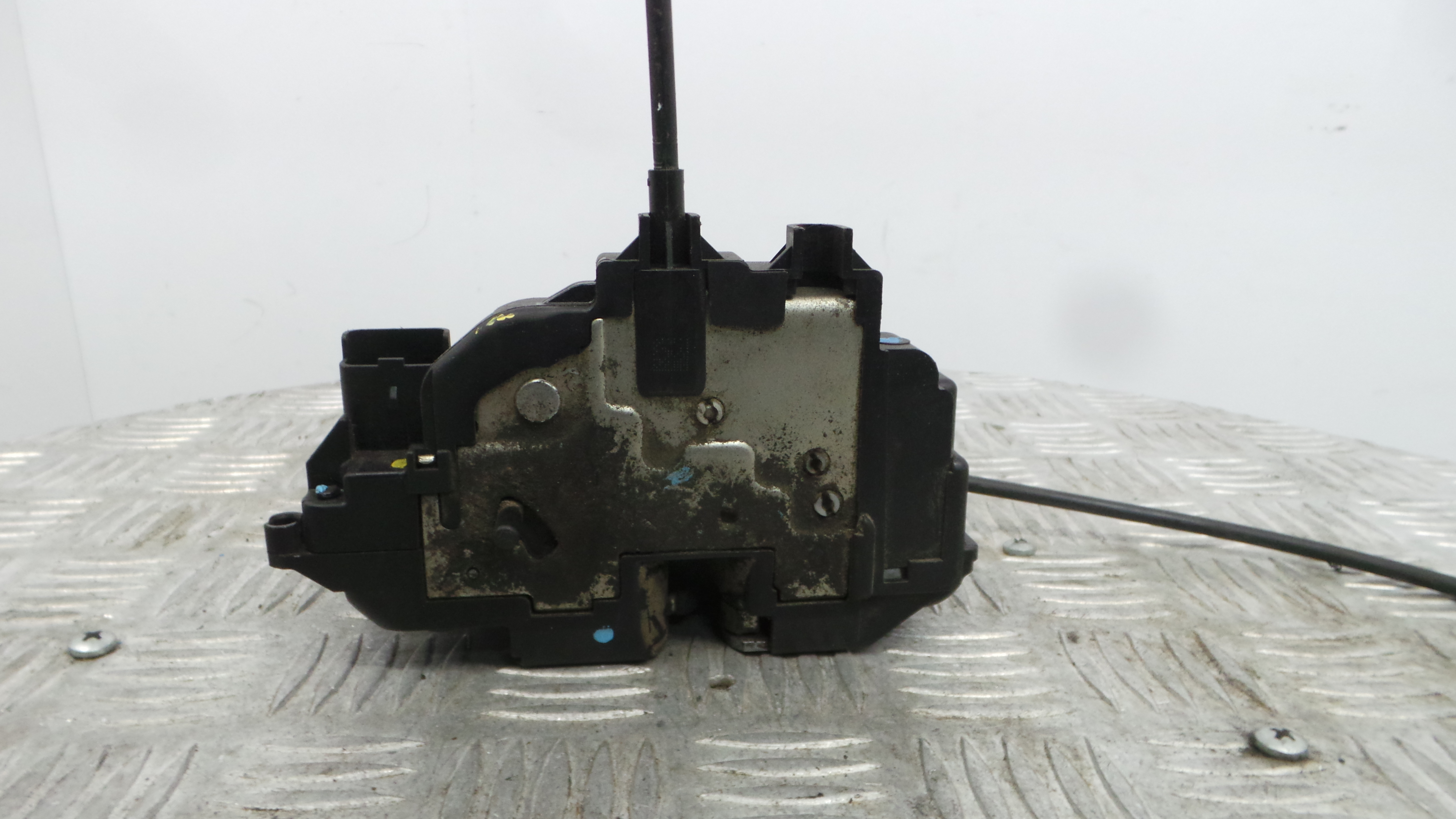 Fecho da Porta Trás Esq 8200300128 - RENAULT CLIO III (BR0/1, CR0/1)-37065623