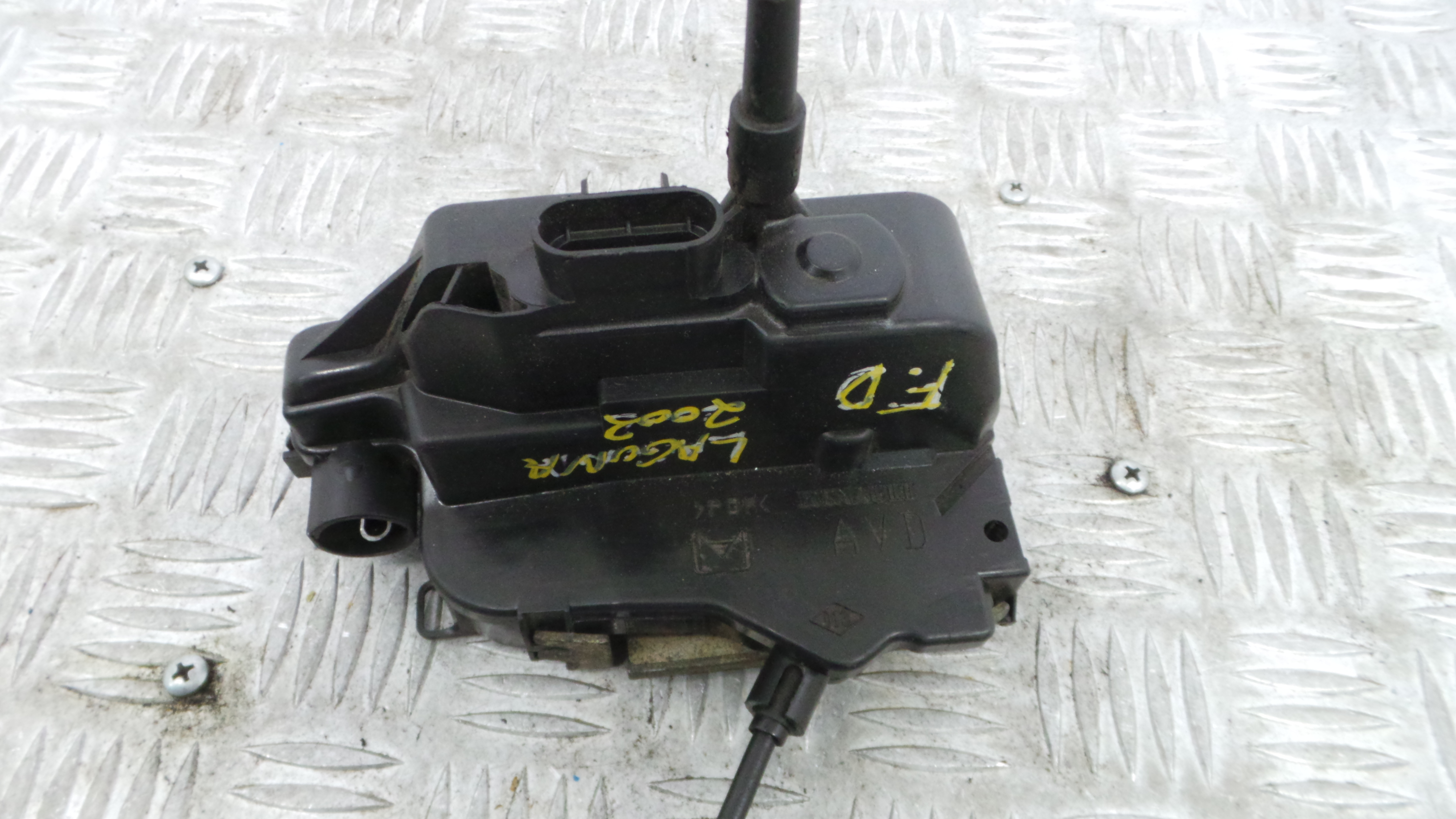 Fecho da Porta Frente Dto 8200009151 - RENAULT LAGUNA II (BG0/1_)-37065972