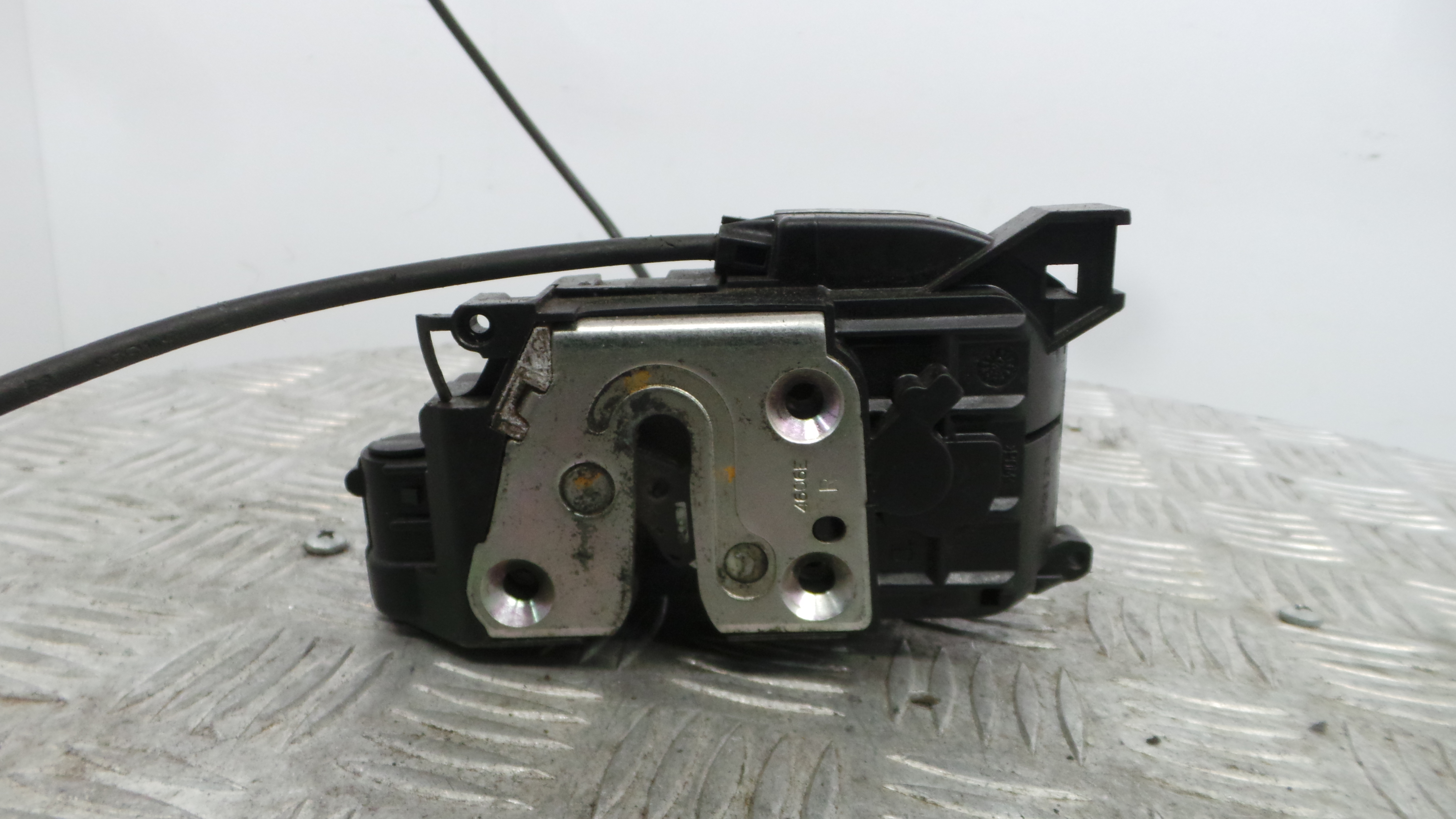 Fecho da Porta Frente Dto 8200300125 - RENAULT CLIO III (BR0/1, CR0/1)-37065982