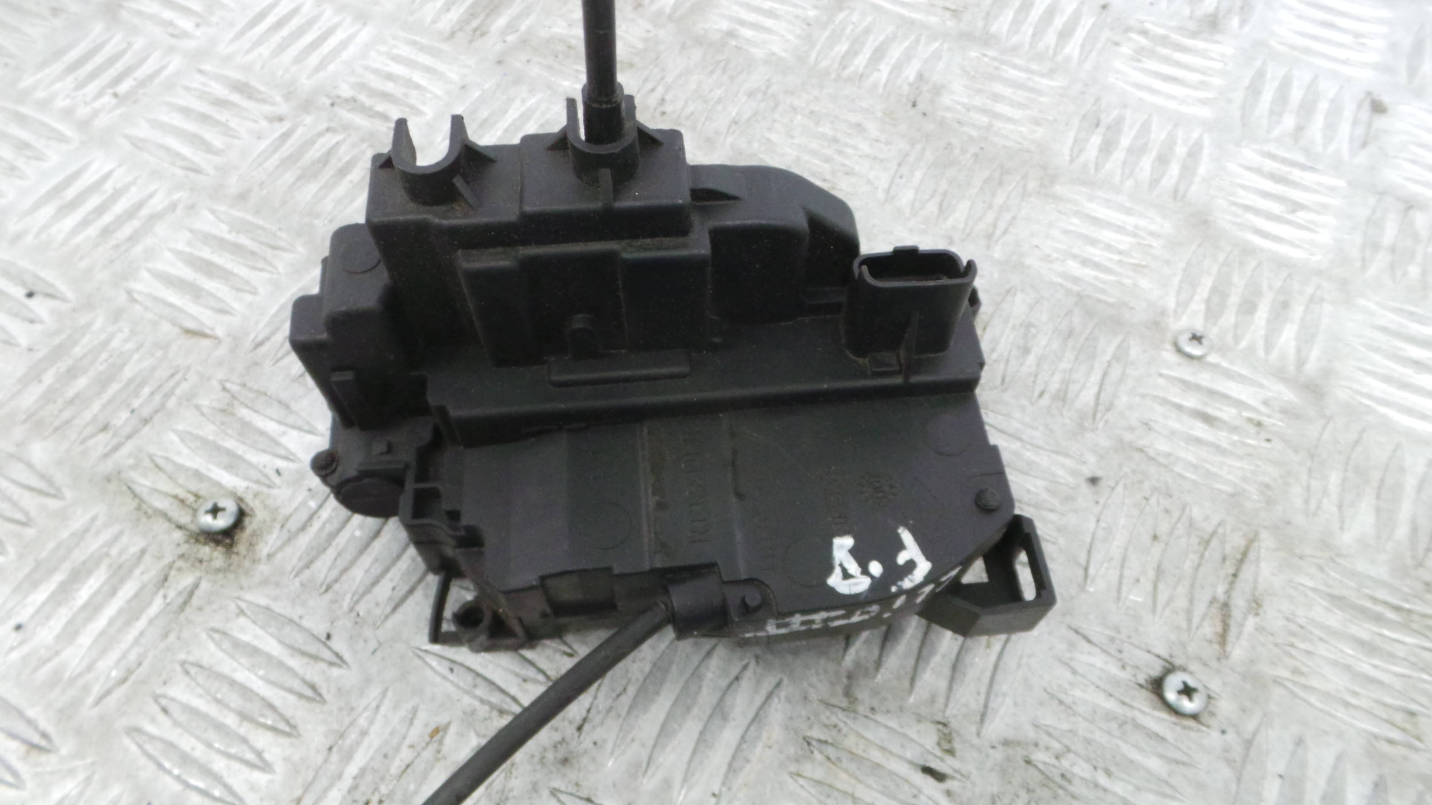 Fecho da Porta Frente Dto 8200300125 - RENAULT CLIO III (BR0/1, CR0/1)-37065982