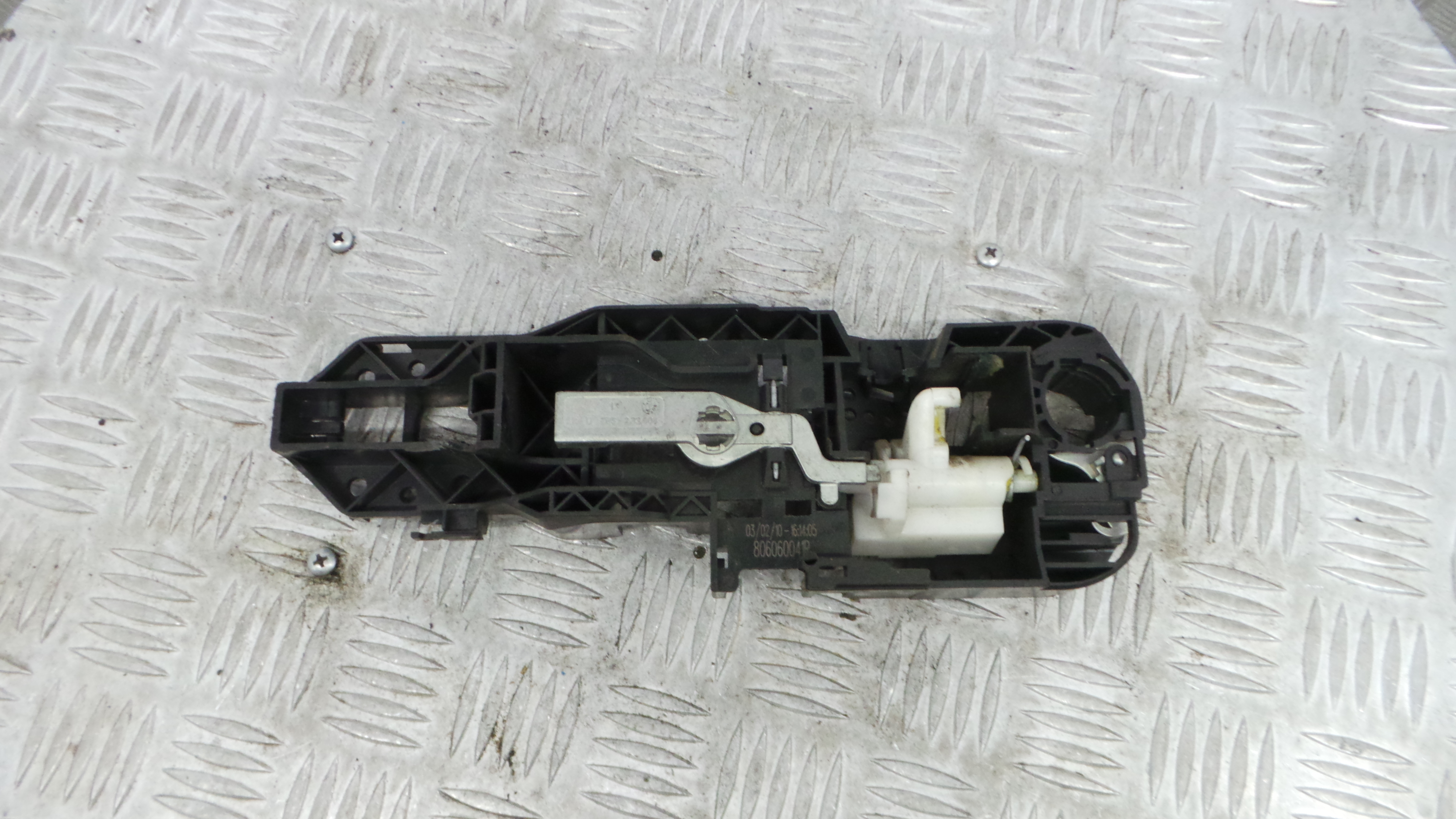 Puxador Exterior Frente Direita  806060041R - RENAULT MEGANE III Hatchback (BZ0/1_, B3_)-37065985