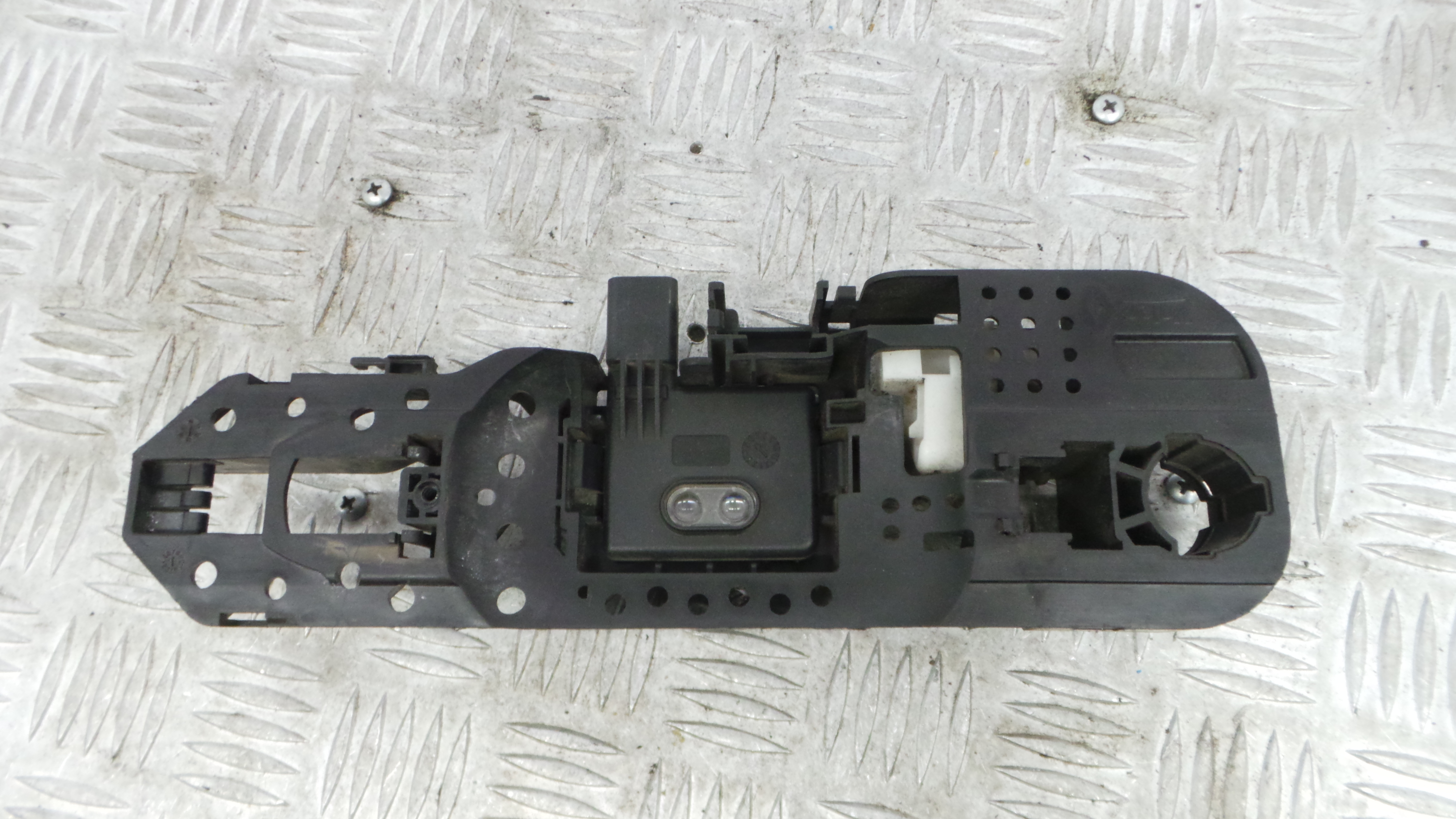 Fecho da Porta Trás Dto 806060042R - RENAULT MEGANE III Hatchback (BZ0/1_, B3_)-37066044