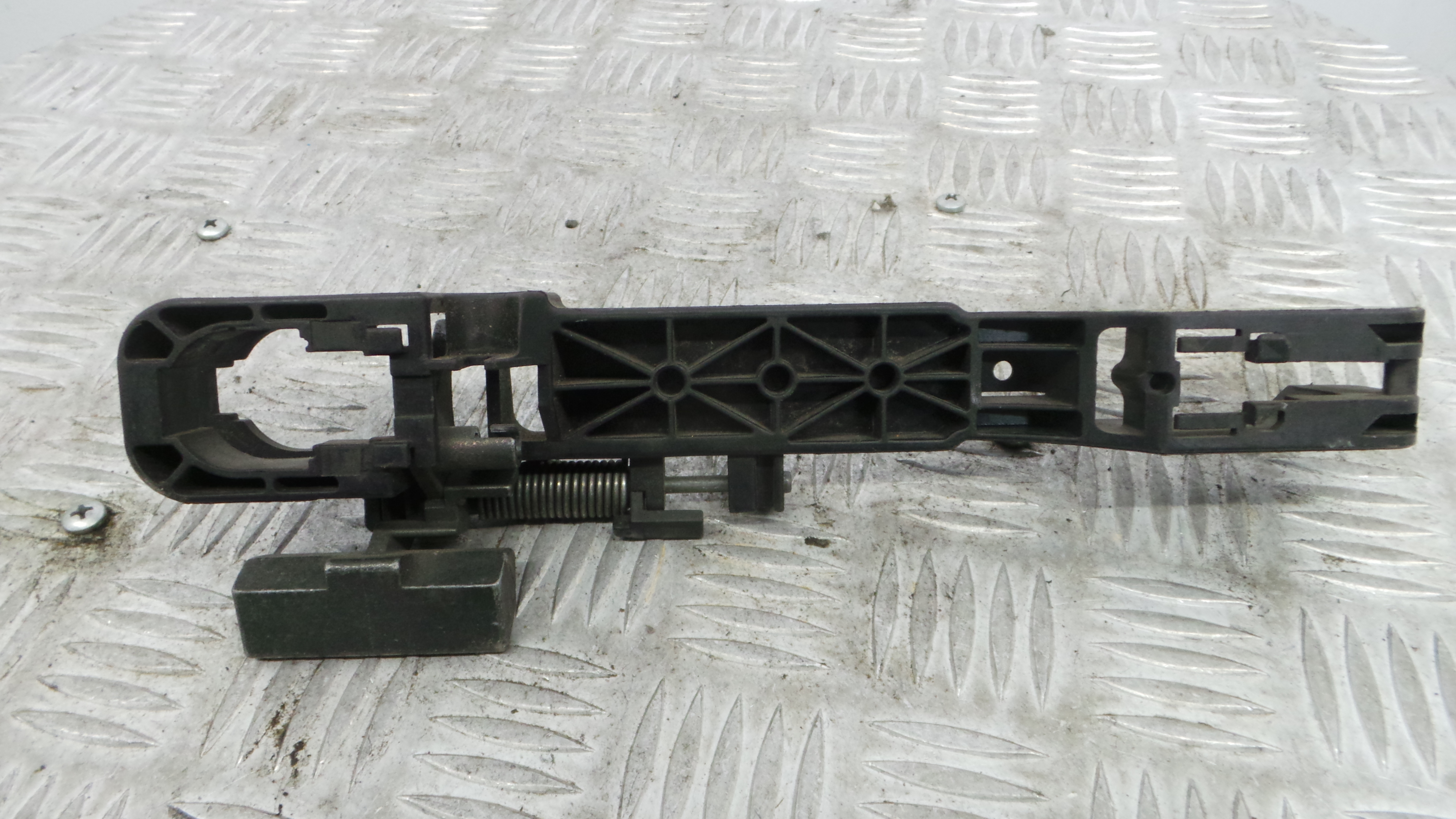 Puxador Exterior Trás esquerdo 8200004746 - RENAULT LAGUNA II (BG0/1_)-37066083