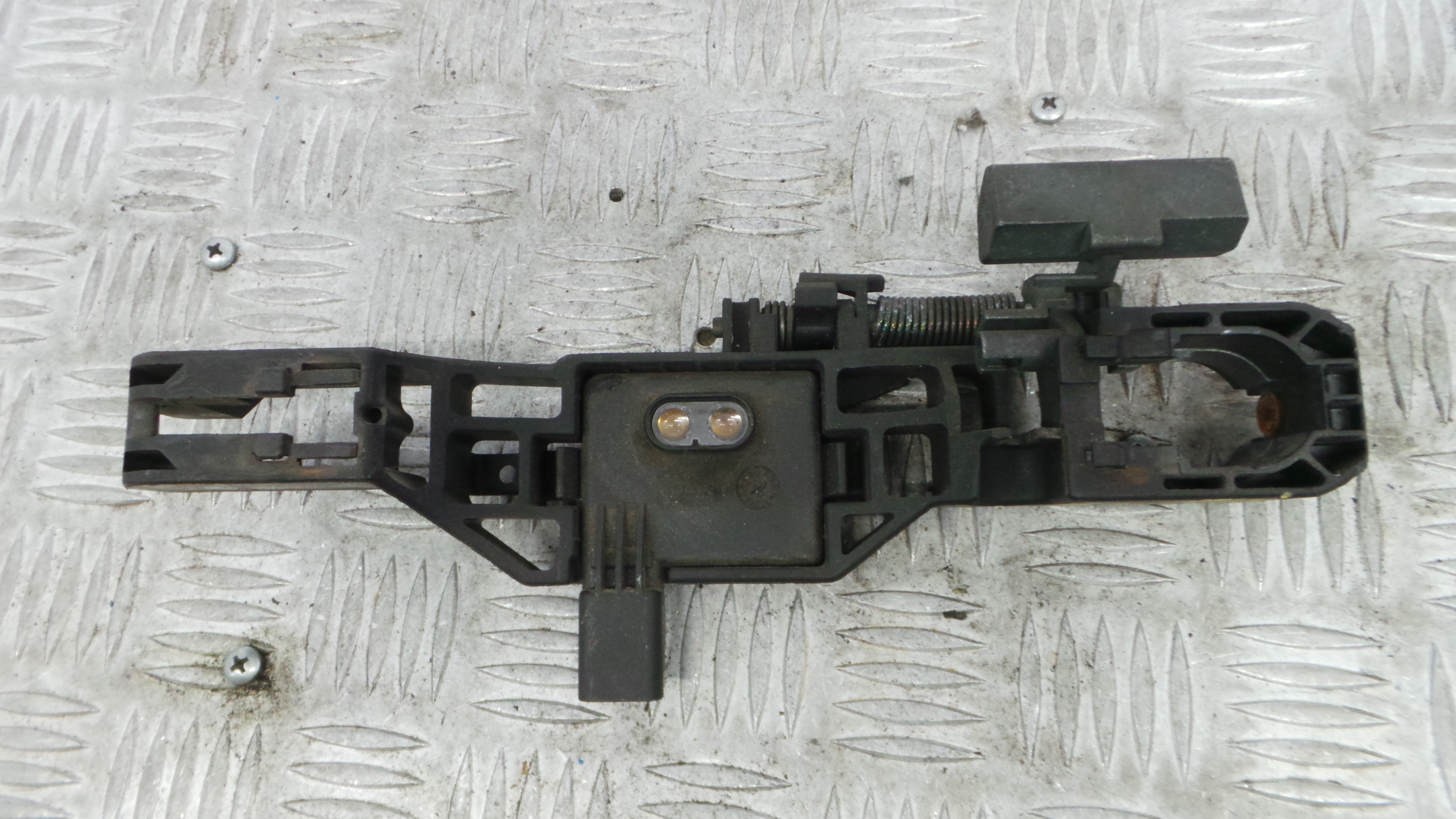 Puxador Exterior Trás esquerdo 8200008430 - RENAULT LAGUNA II (BG0/1_)-37066118
