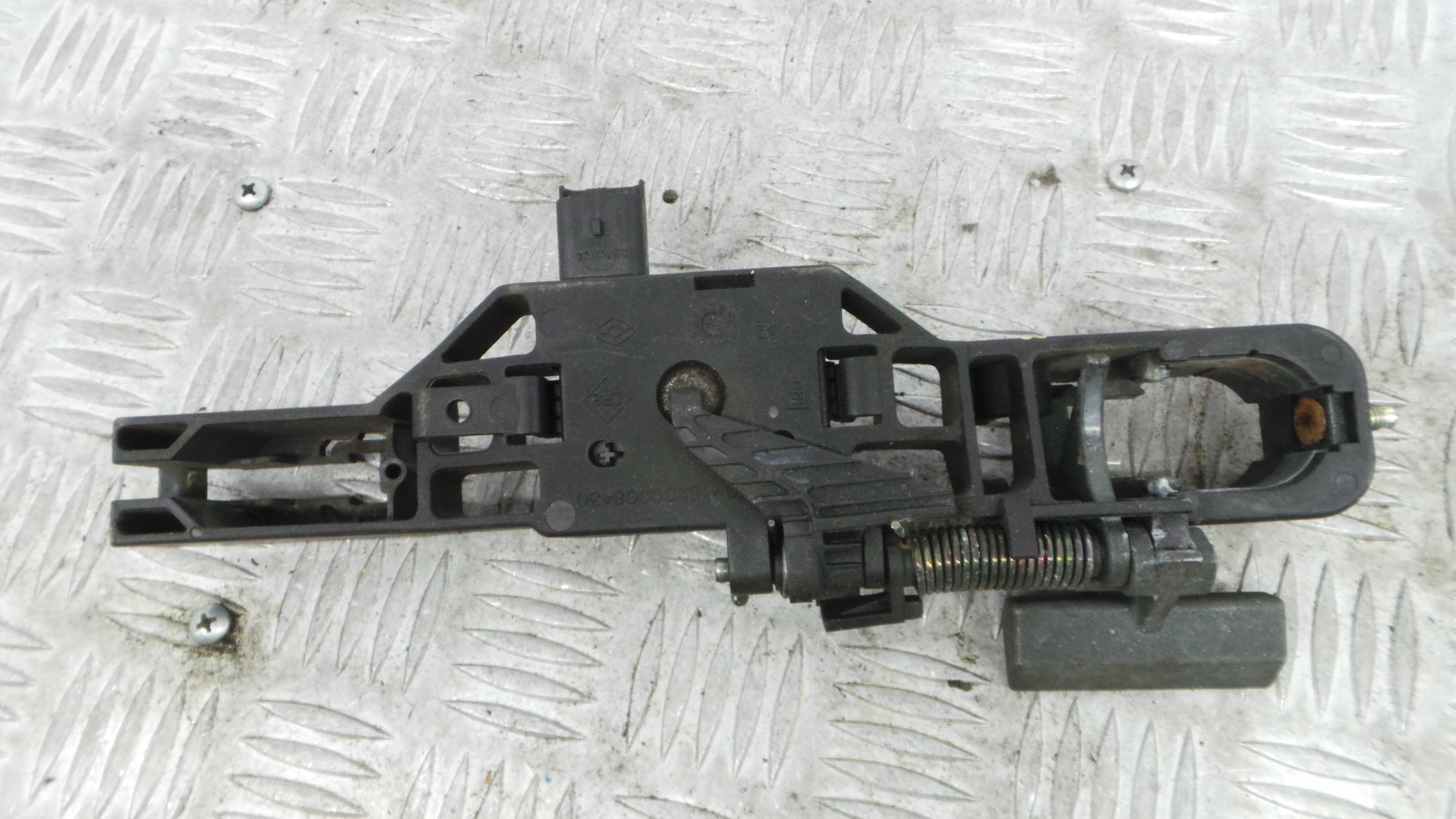 Puxador Exterior Trás esquerdo 8200008430 - RENAULT LAGUNA II (BG0/1_)-37066118