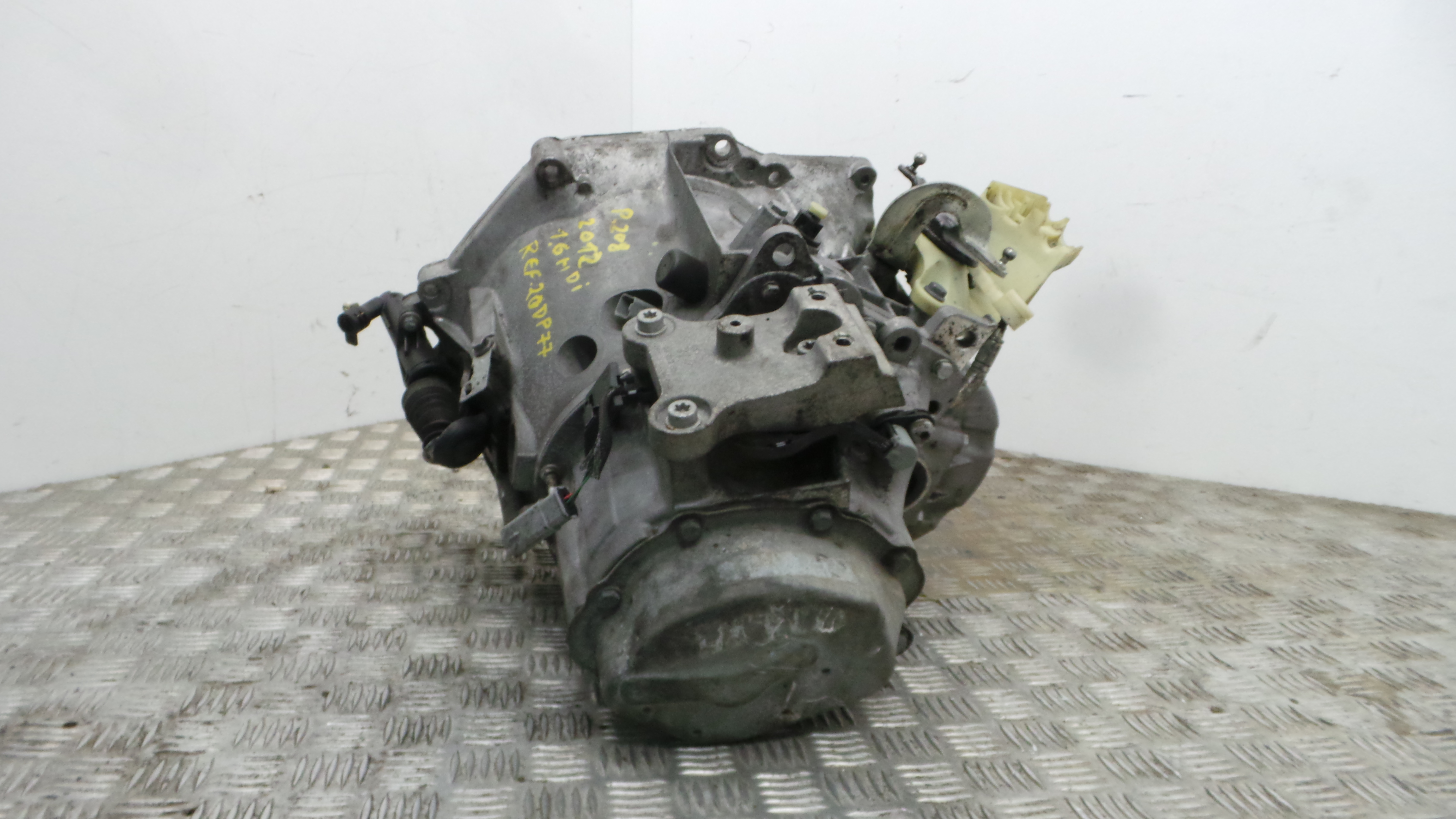 Caixa Velocidades Manual 20DP77 - PEUGEOT 208 I (CA_, CC_)-37068452