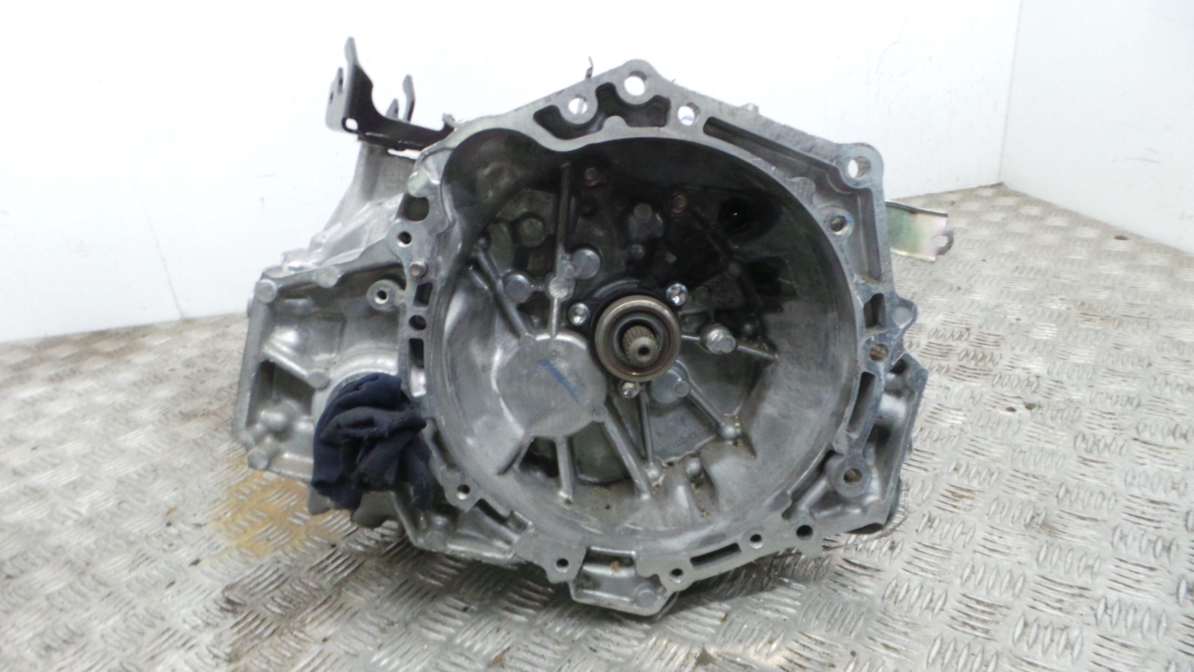 Caixa Velocidades Manual 33111-02050 - TOYOTA YARIS (_P13_), YARIS/VITZ (_P13_)-37068504
