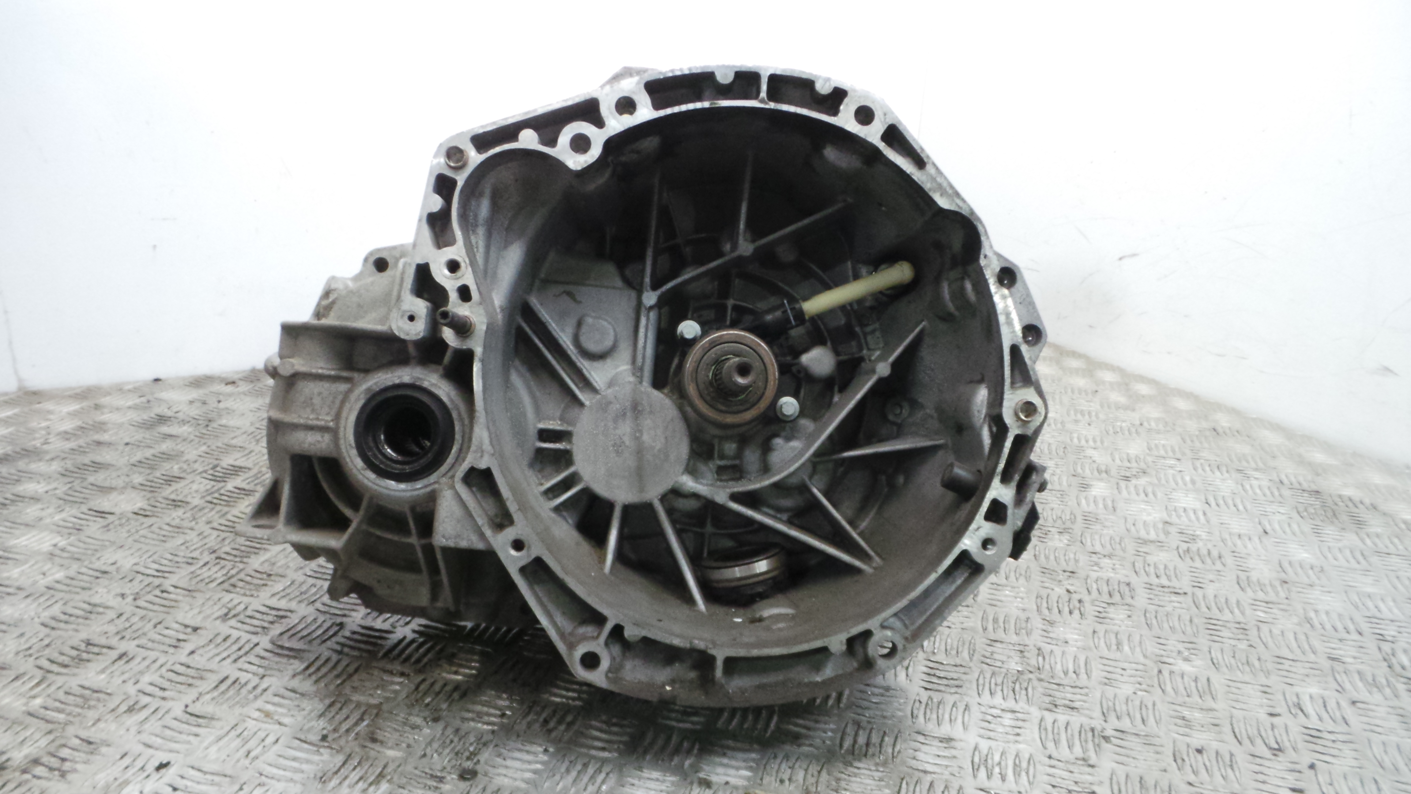 Caixa Velocidades Manual CMND40008200667174 - RENAULT MEGANE III Hatchback (BZ0/1_, B3_)-37071502