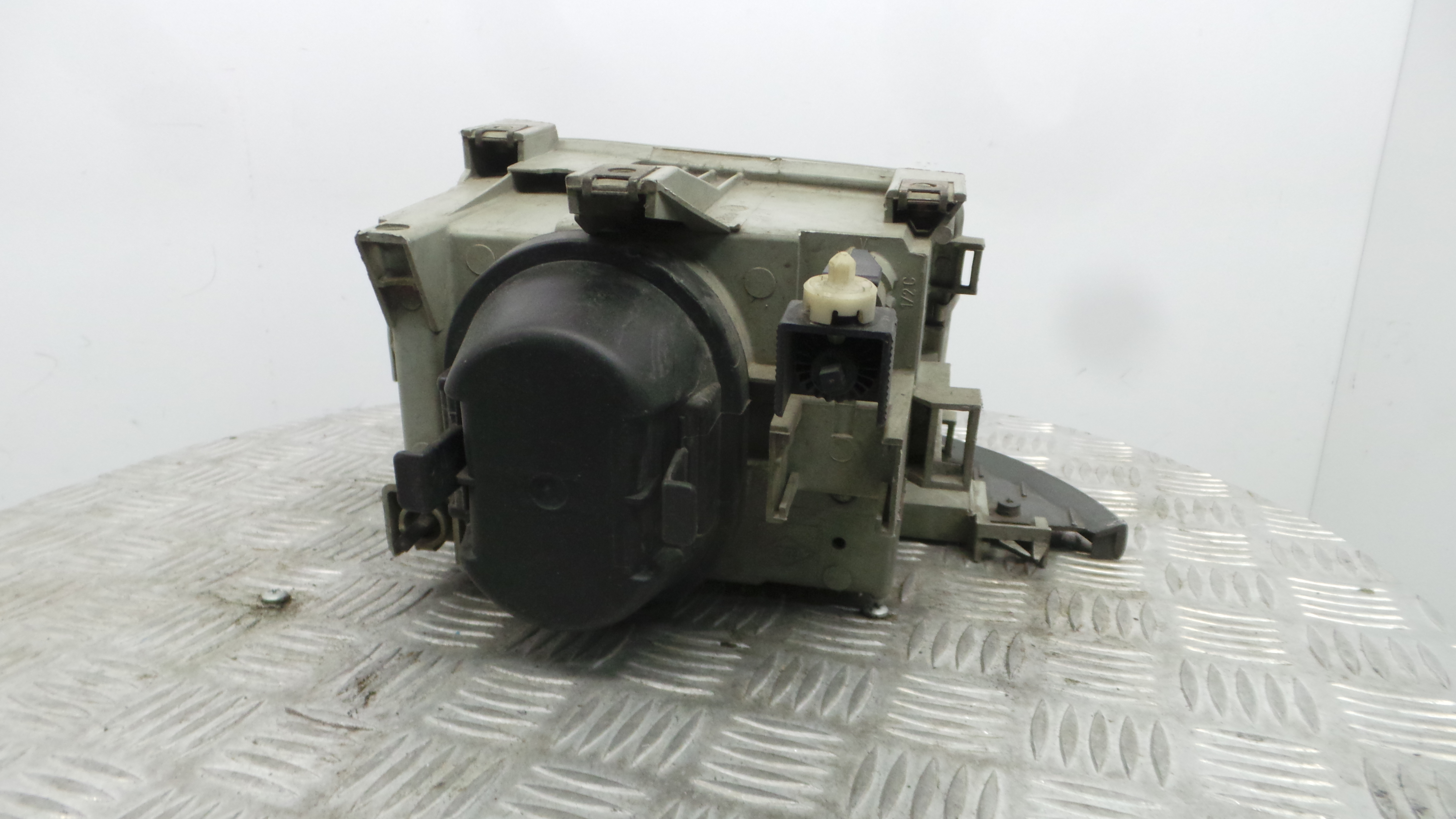 Ótica Dto 7701034147 - RENAULT CLIO I (B/C57_, 5/357_)-37075357