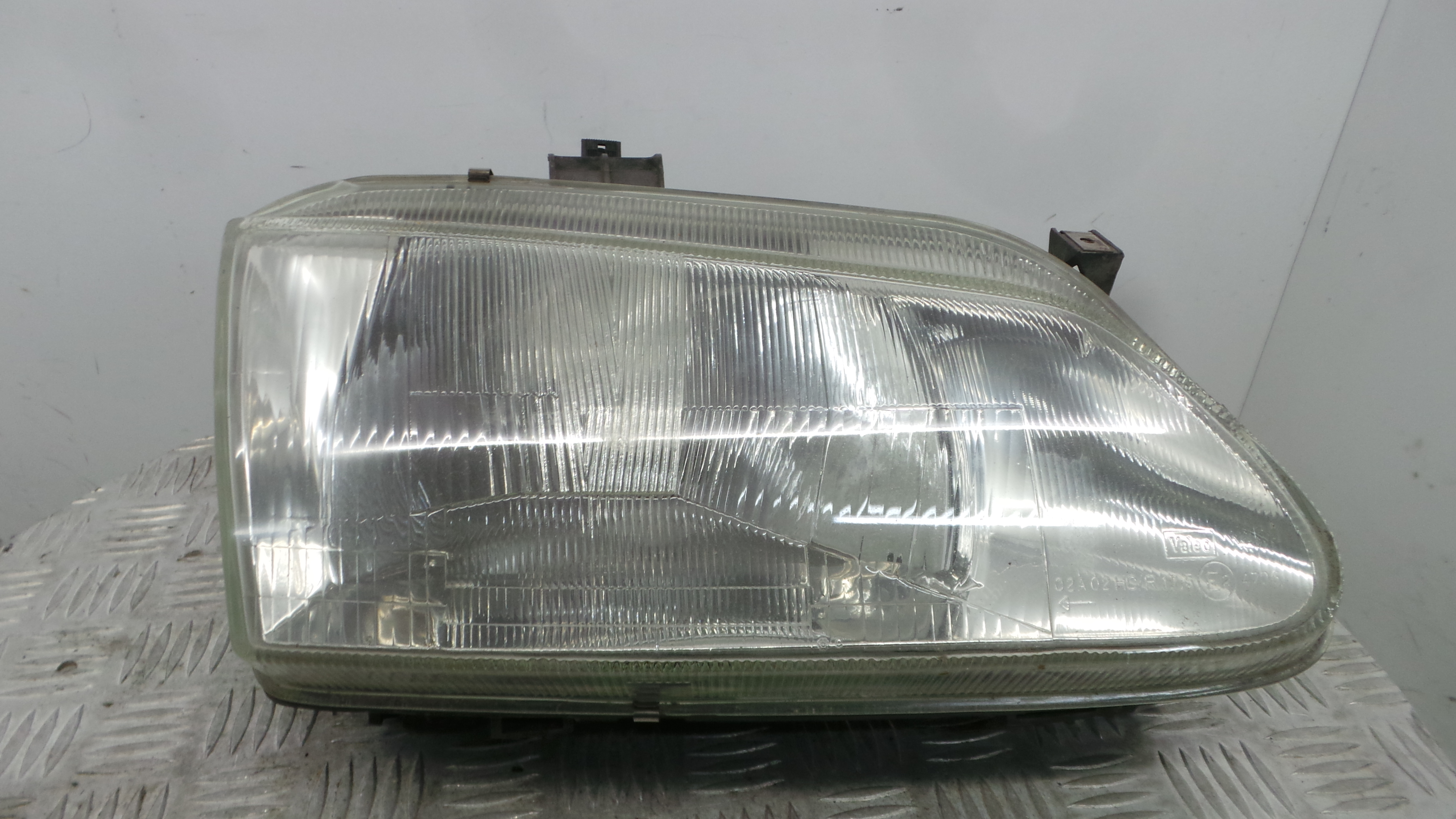 Ótica Dto 260101792R - RENAULT MEGANE I (BA0/1_)-37075433 Ótica Dto 260101792R - RENAULT MEGANE I (BA0/1_)-37075433